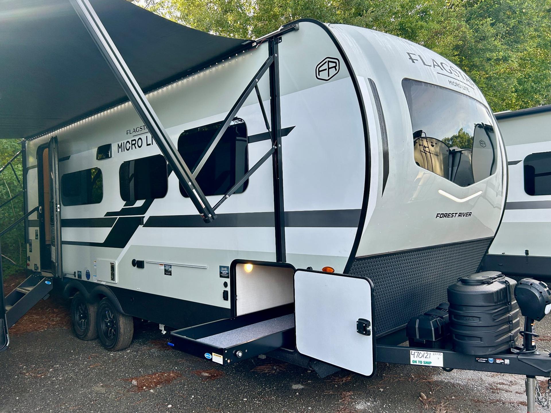 2027 Flagstaff Micro Lite 22FBS