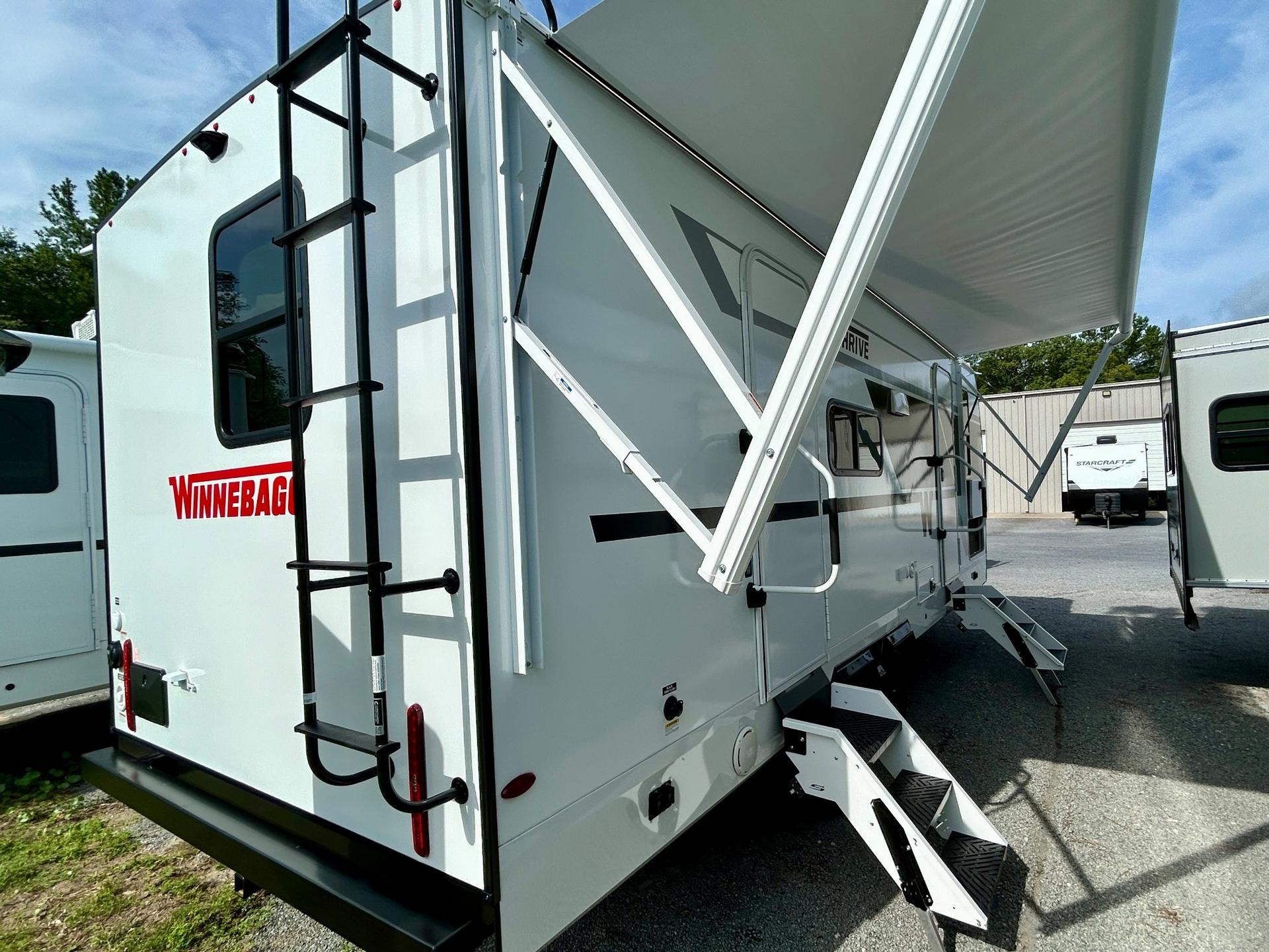 2027 Winnebago 2027 Winnebago Thrive - thumbnail 33