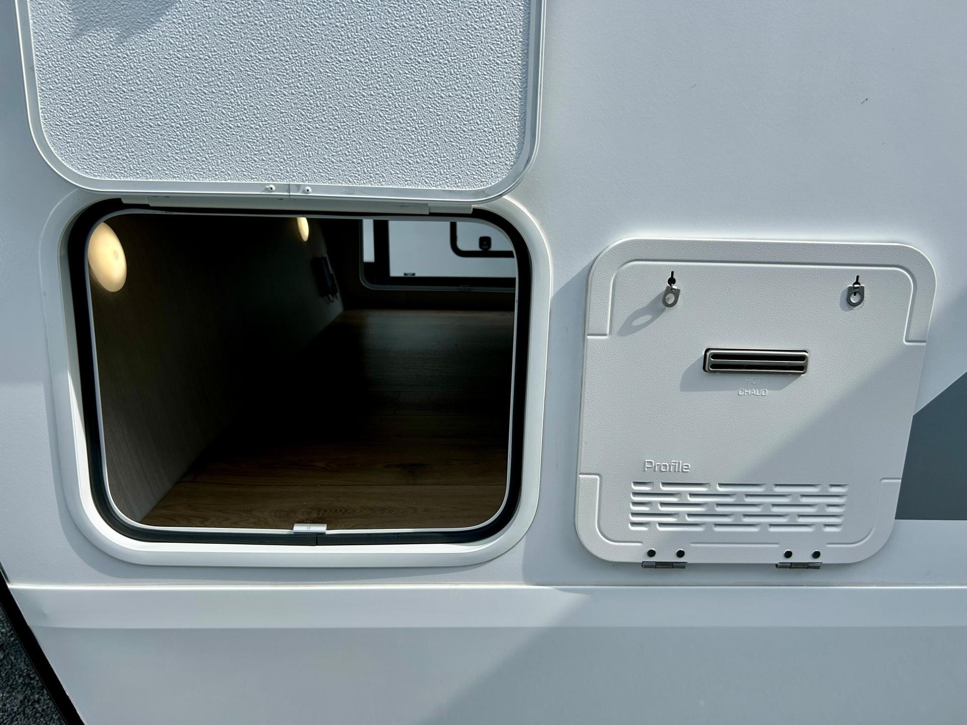 2027 Winnebago 2027 Winnebago Thrive - thumbnail 32