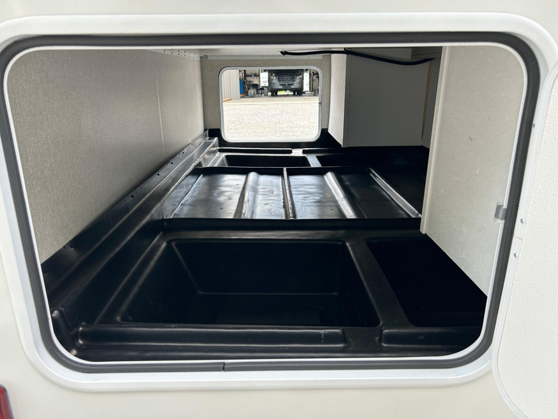 2024 Coachmen 2024 Coachmen Freelander - thumbnail 39