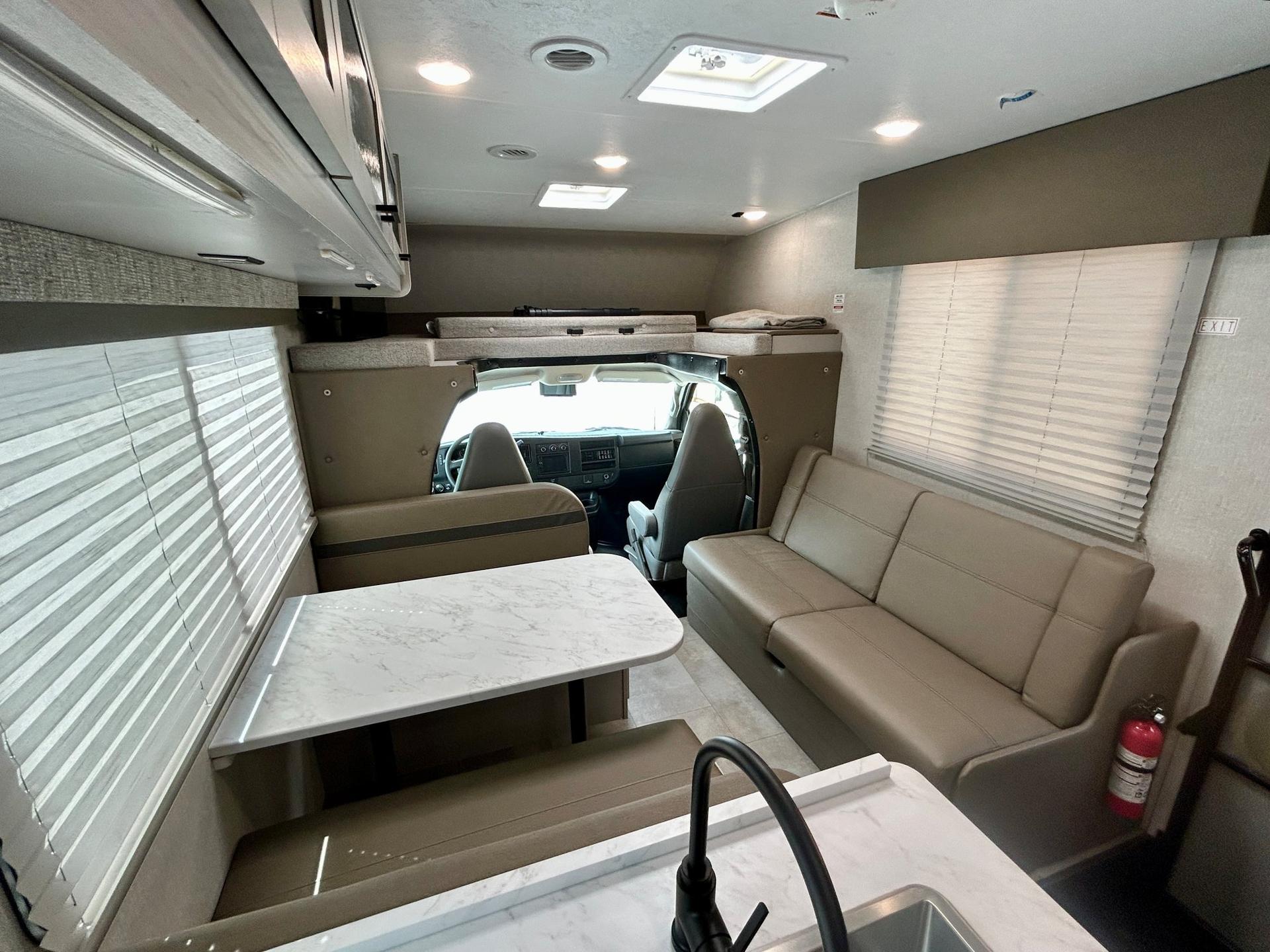 2024 Coachmen 2024 Coachmen Freelander - thumbnail 5