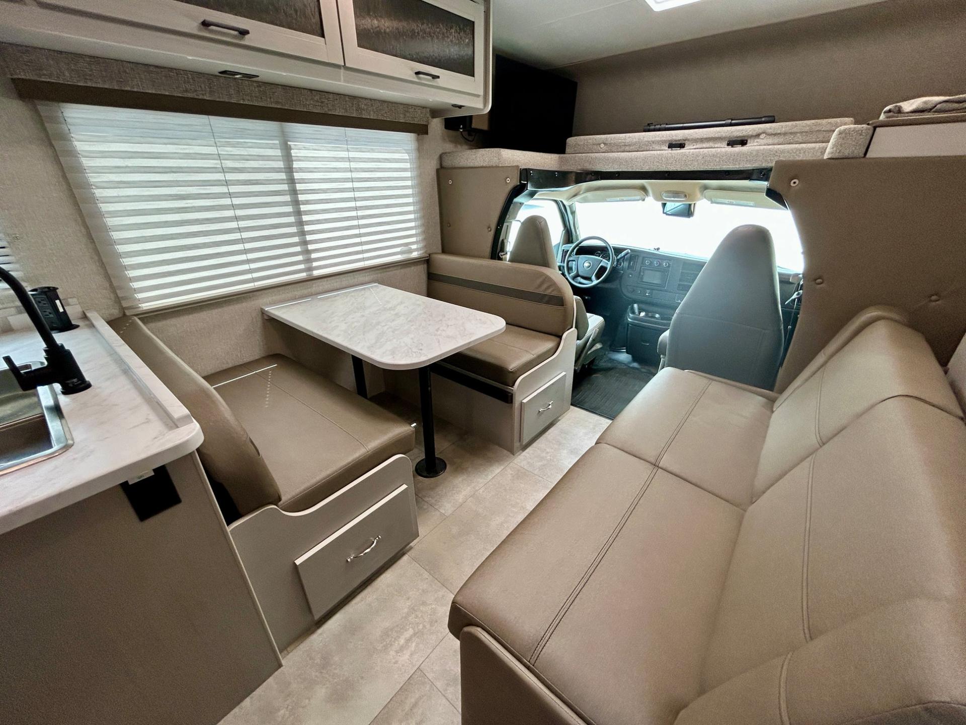 2024 Coachmen 2024 Coachmen Freelander - thumbnail 3