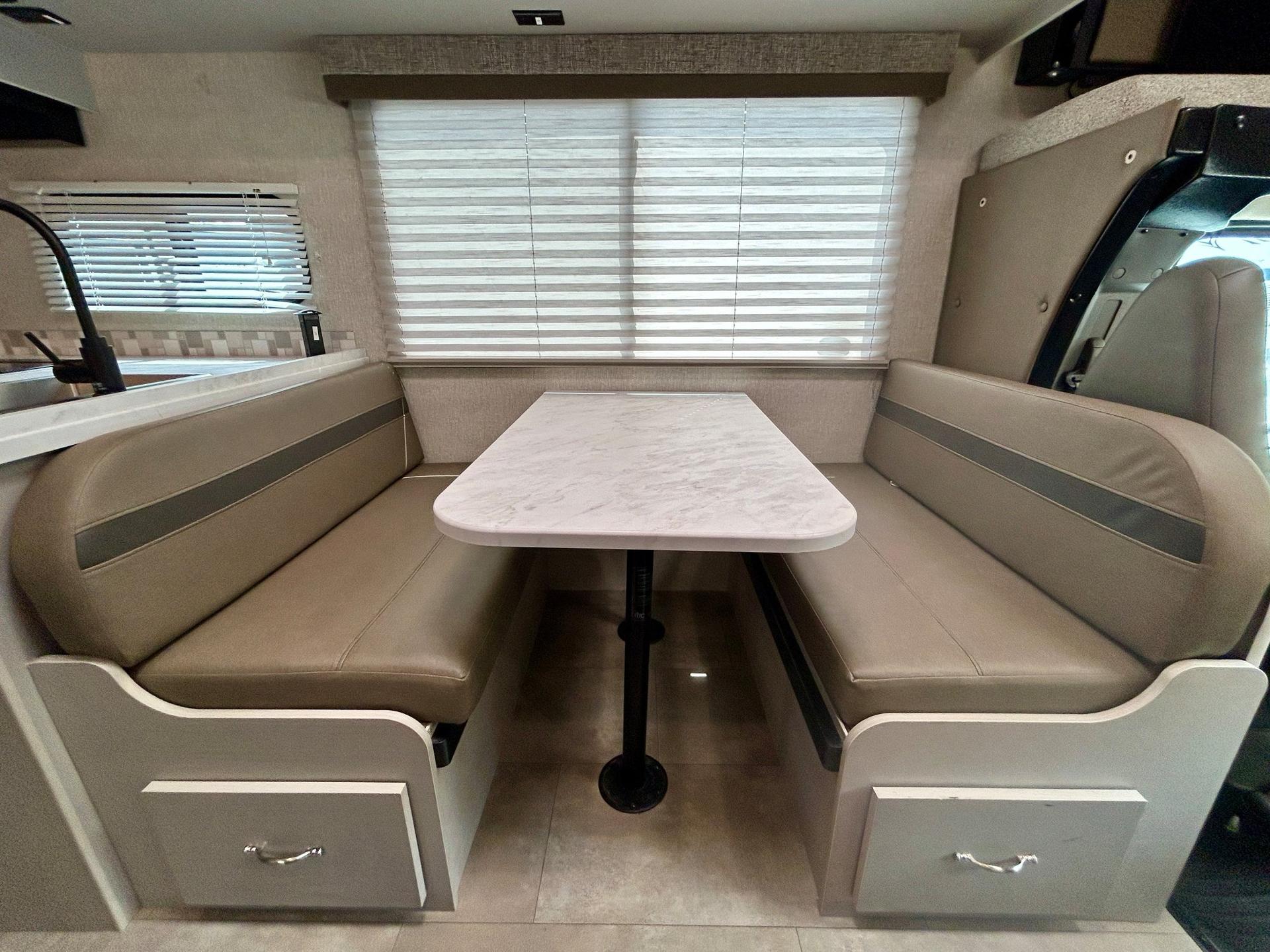 2024 Coachmen 2024 Coachmen Freelander - thumbnail 9