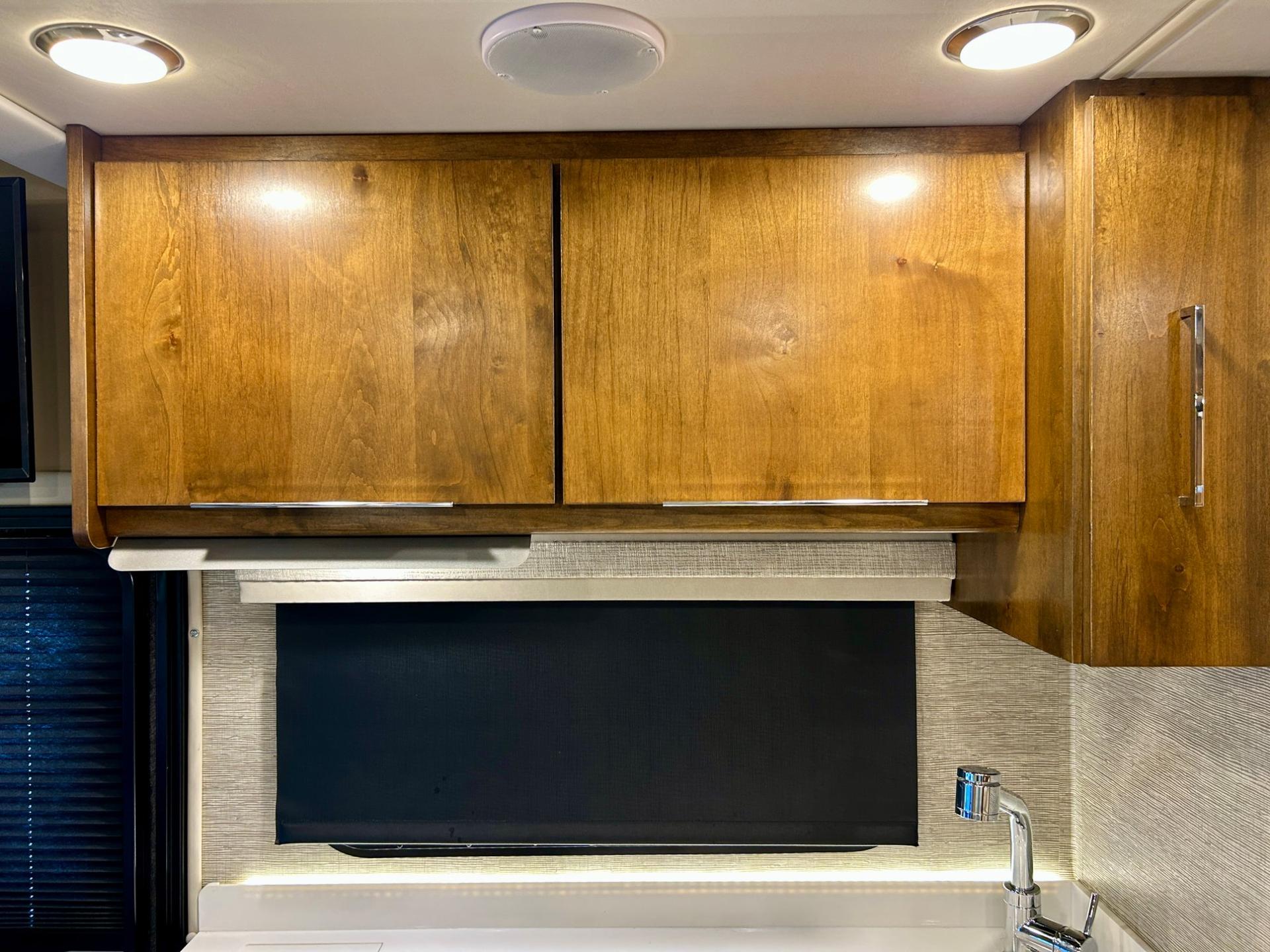 2020 Tiffin Motorhomes 2020 Tiffin Motorhomes Wayfarer - thumbnail 10