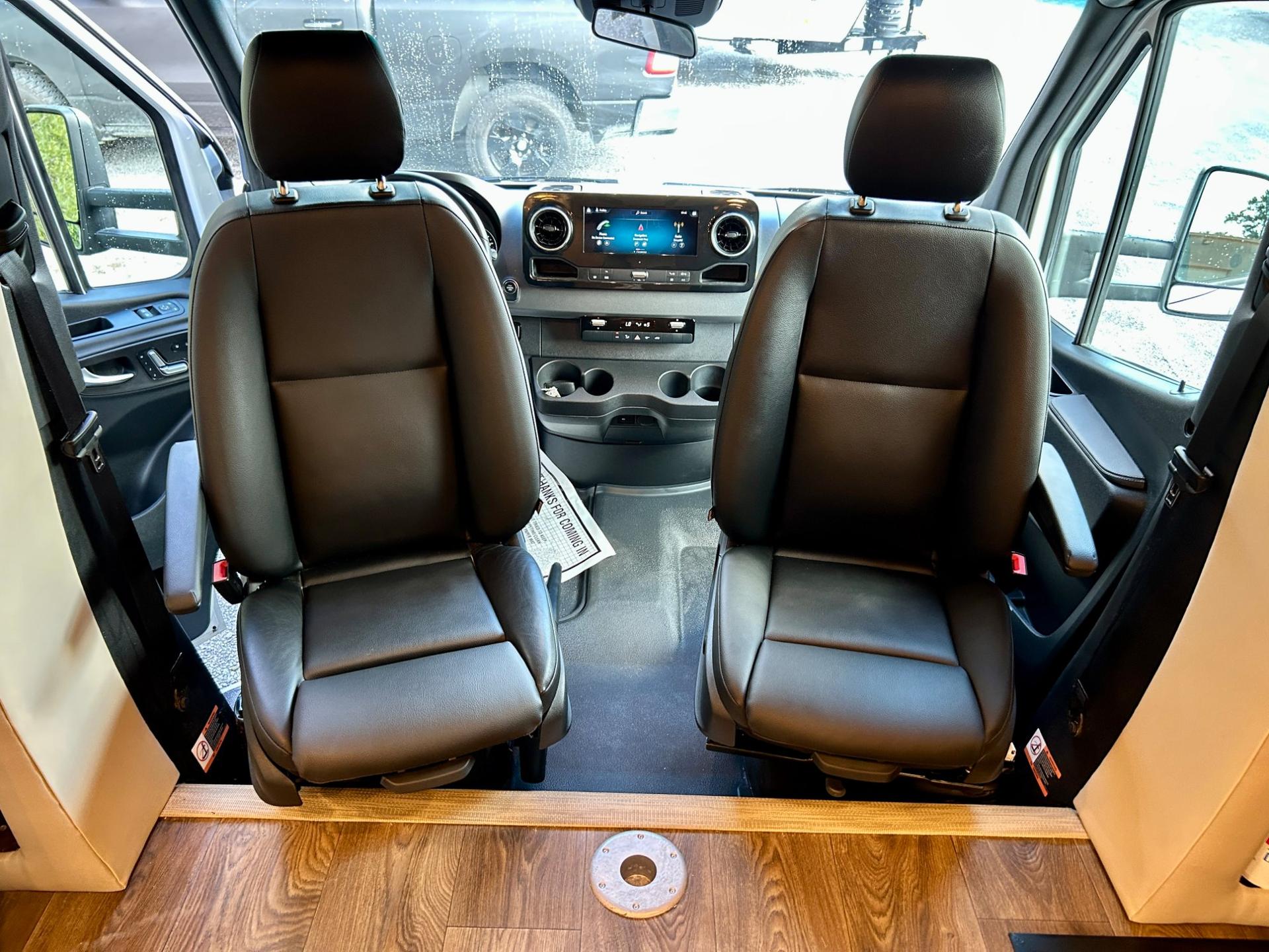 2020 Tiffin Motorhomes 2020 Tiffin Motorhomes Wayfarer - thumbnail 29