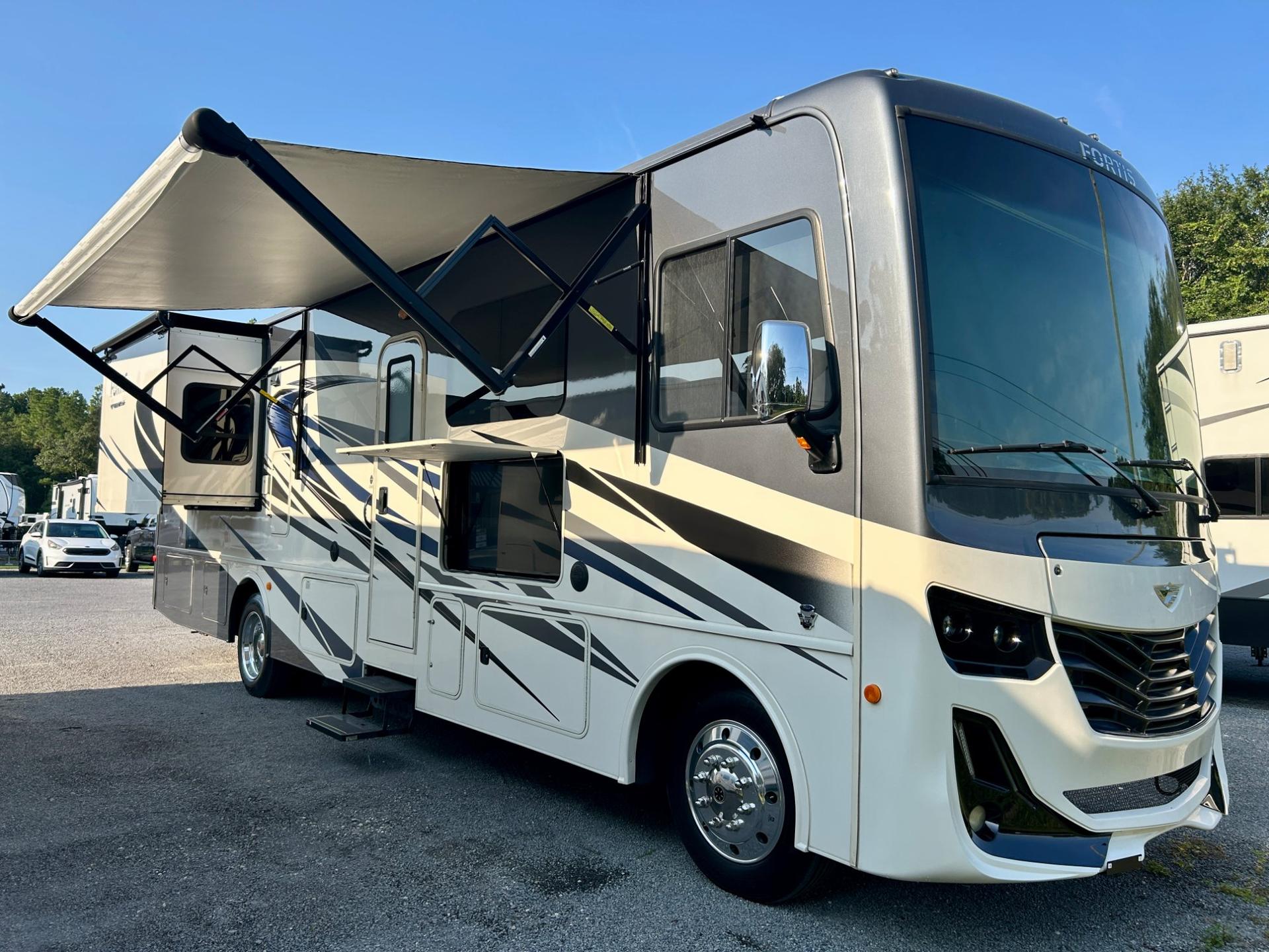2020 Fleetwood Fortis 33HB
