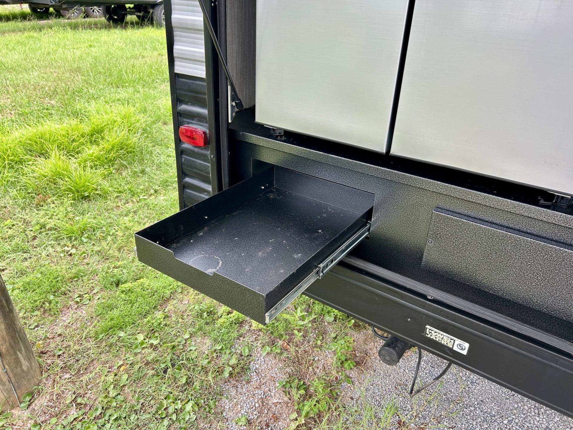 2020 Forest River 2020 Forest River Cherokee Grey Wolf - thumbnail 35