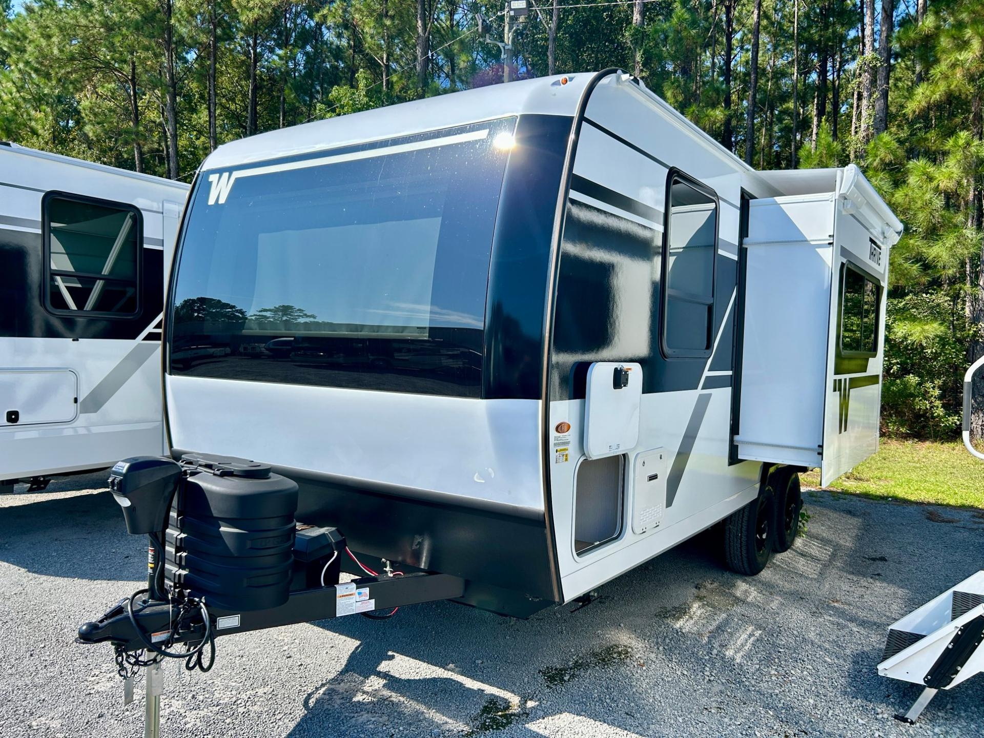 2027 Winnebago 2027 Winnebago Thrive - thumbnail 28
