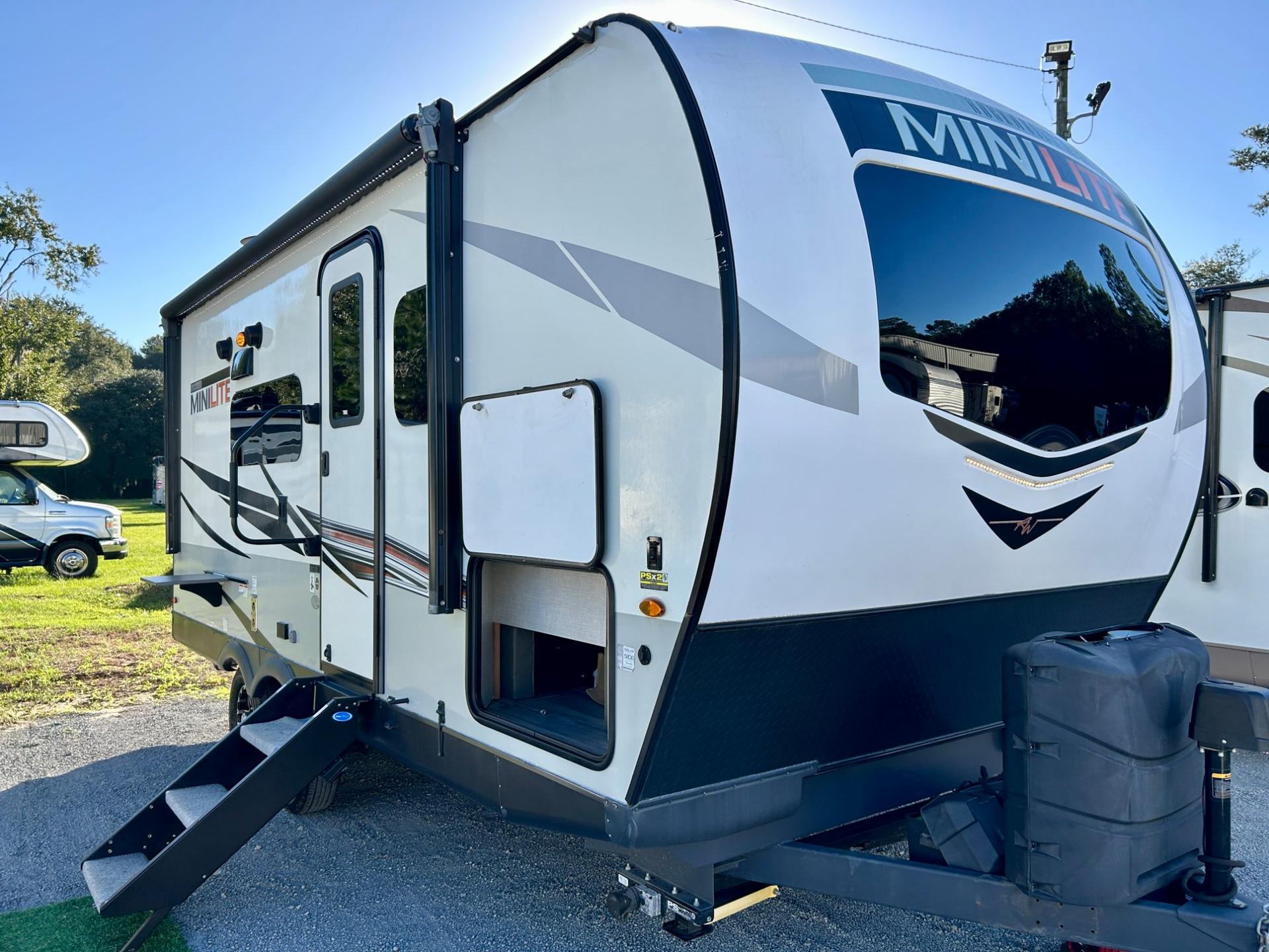 2022 Forest River Rockwood Mini Lite 2104S