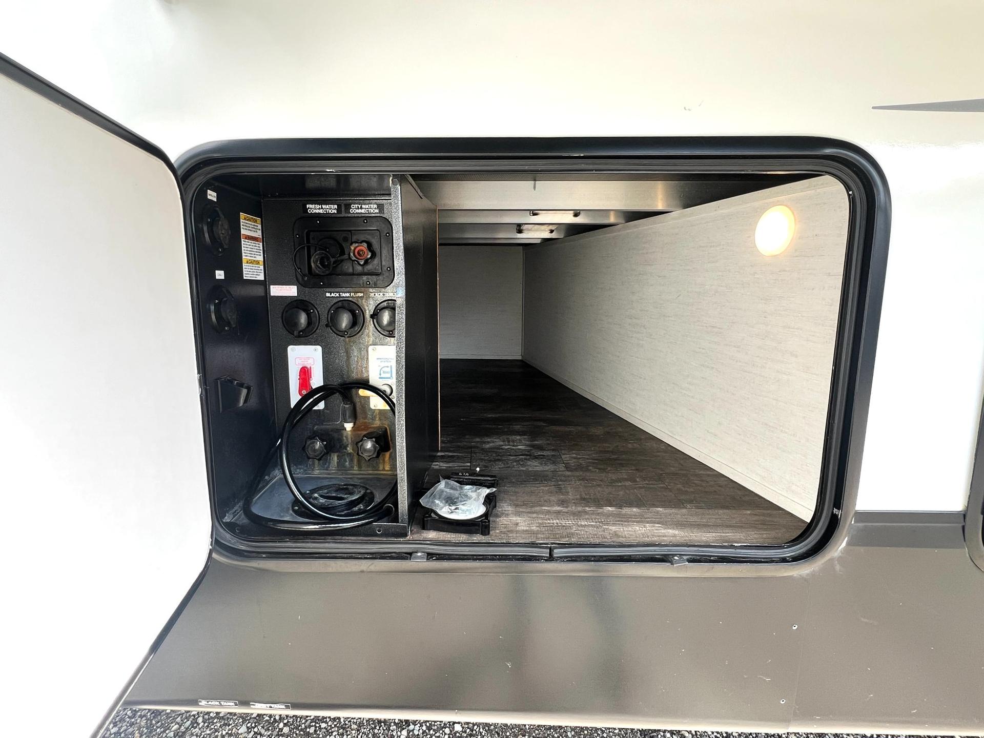 2021 Forest River 2021 Forest River Sabre - thumbnail 13