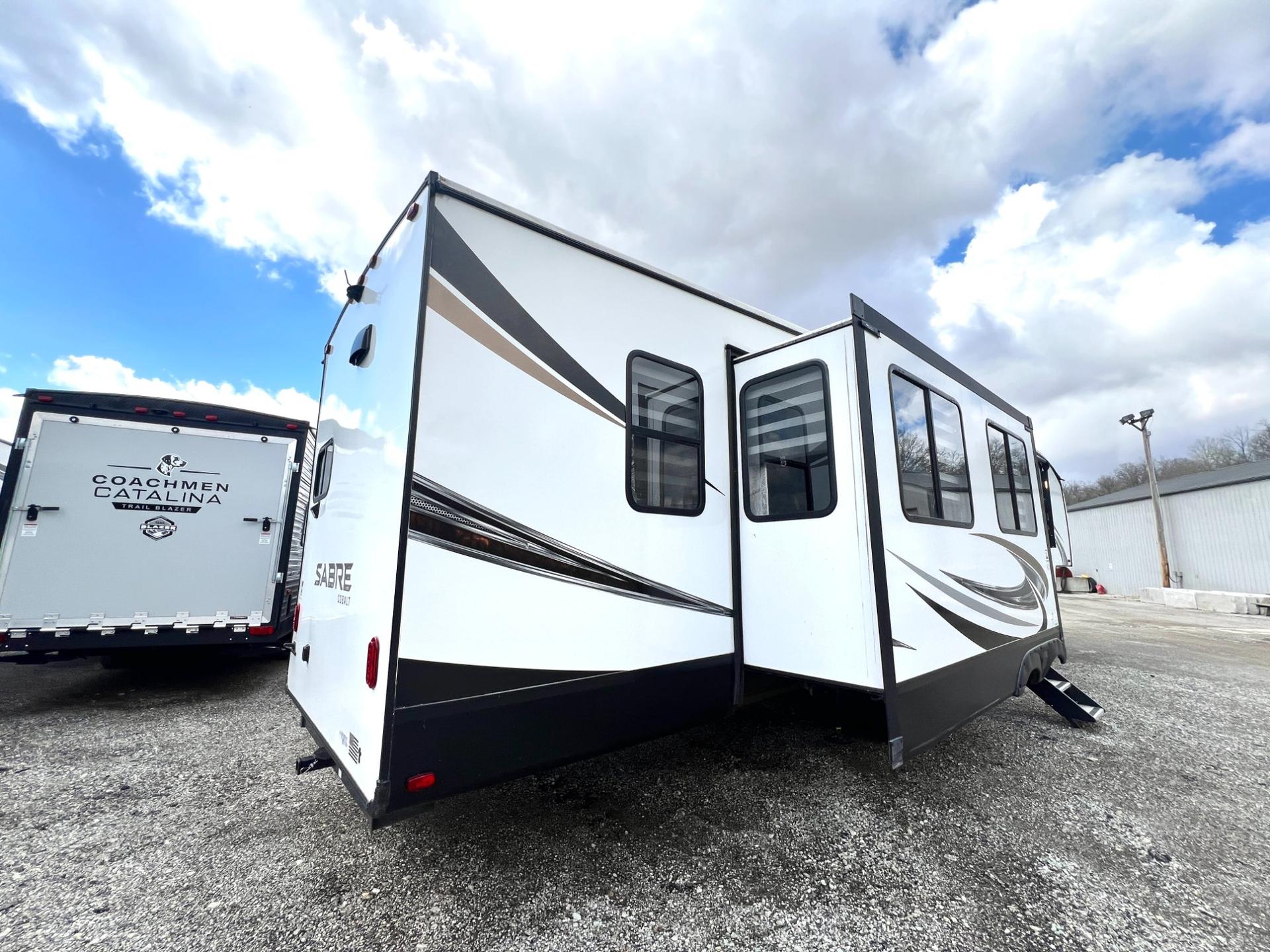 2021 Forest River 2021 Forest River Sabre - thumbnail 8