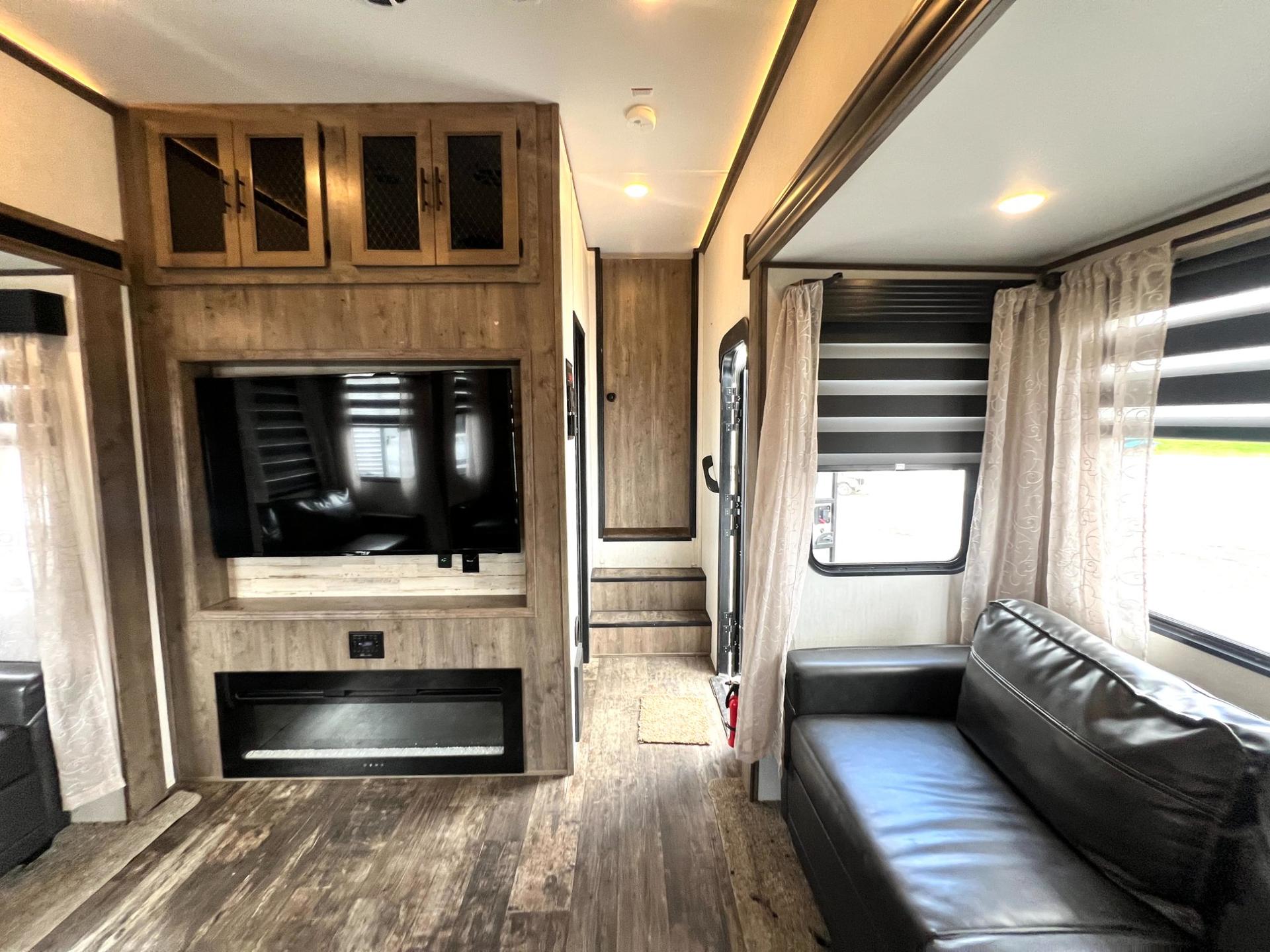 2021 Forest River 2021 Forest River Sabre - thumbnail 34