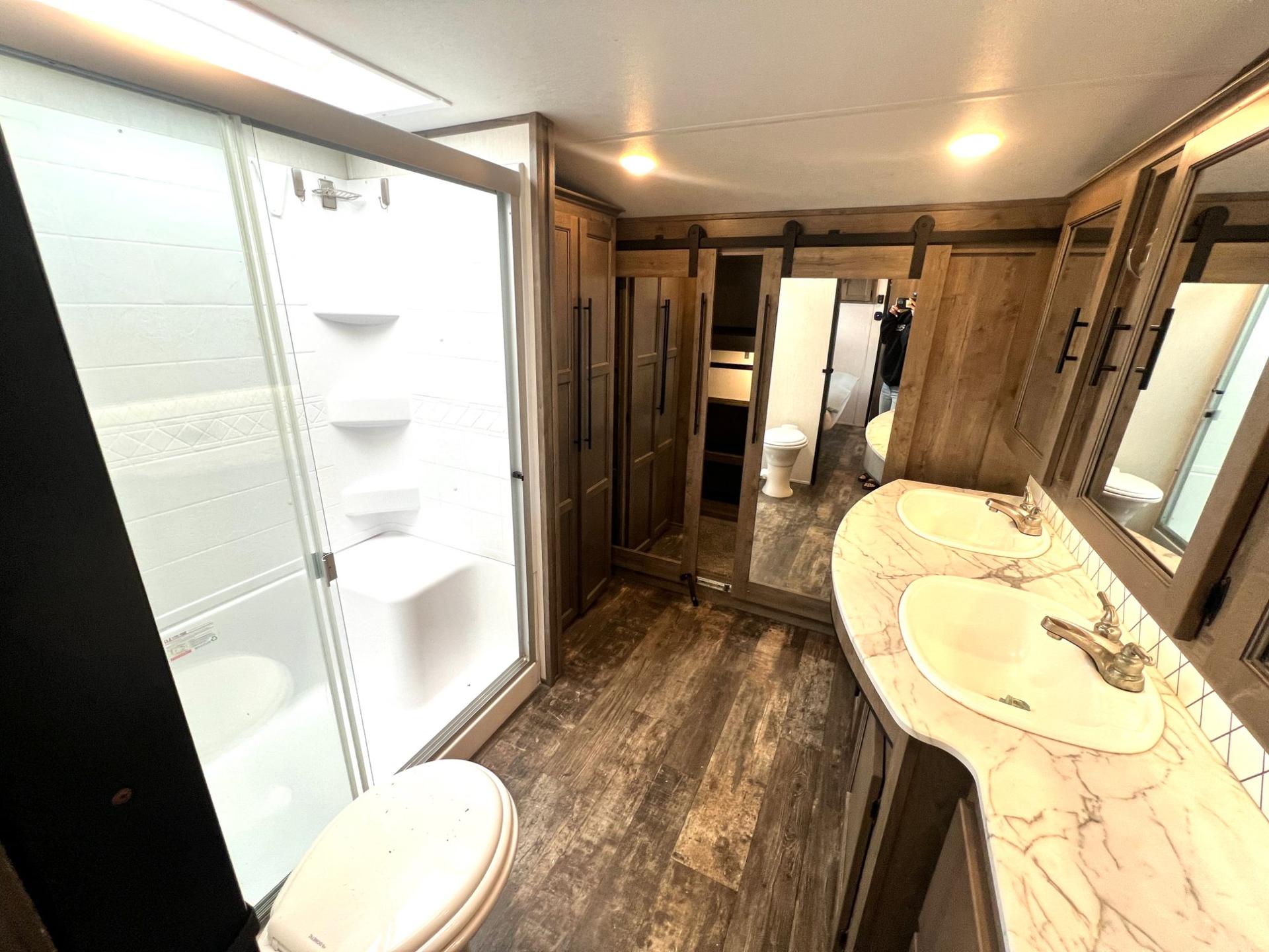 2021 Forest River 2021 Forest River Sabre - thumbnail 45