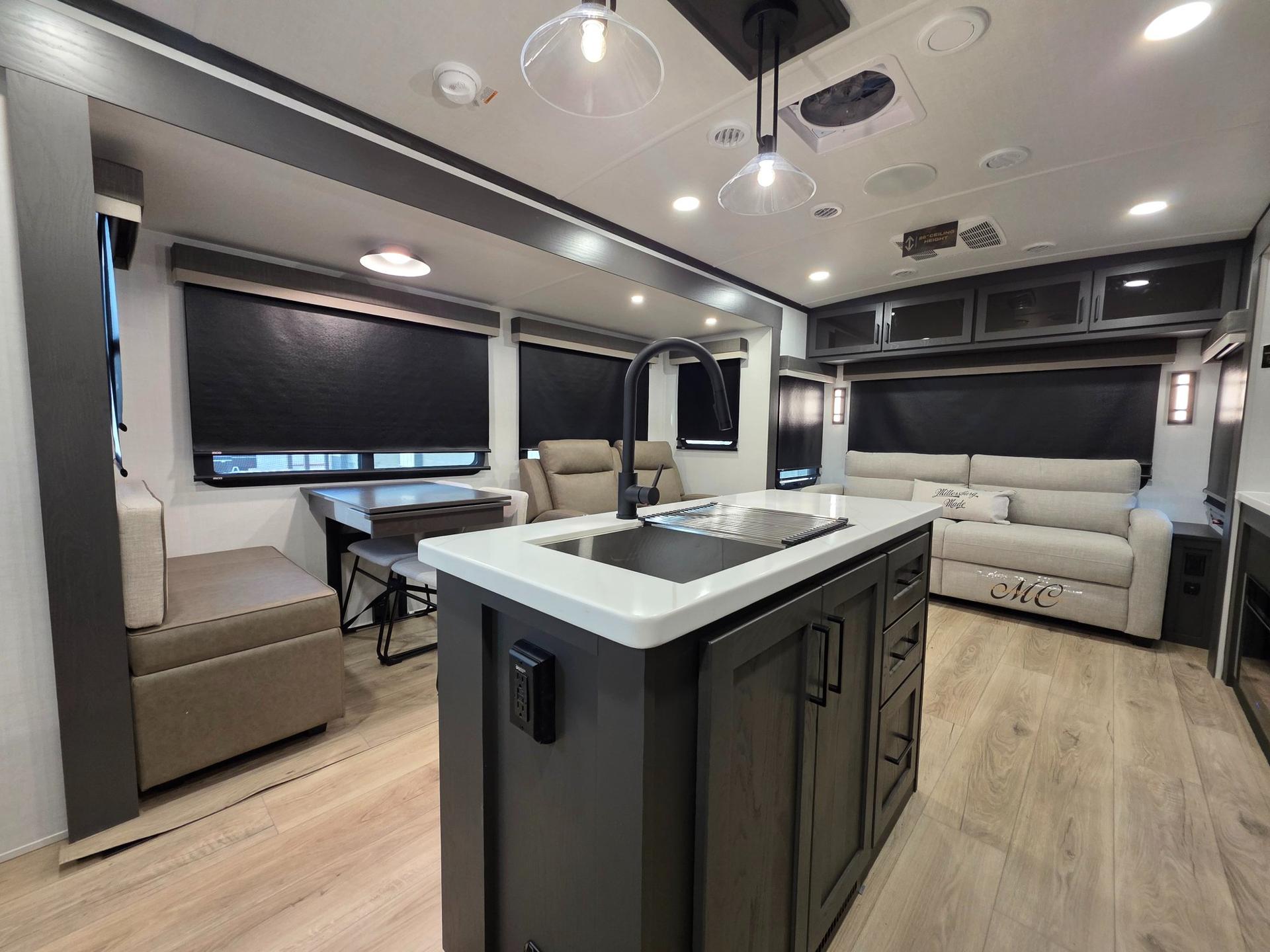 2026 Forest River 2026 Forest River Rockwood Signature - thumbnail 13