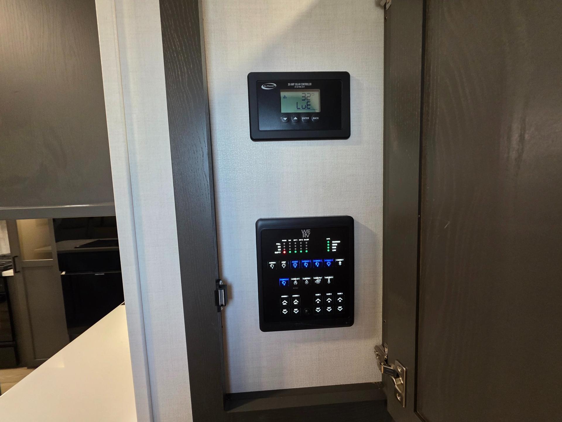 2026 Forest River 2026 Forest River Rockwood Signature - thumbnail 39