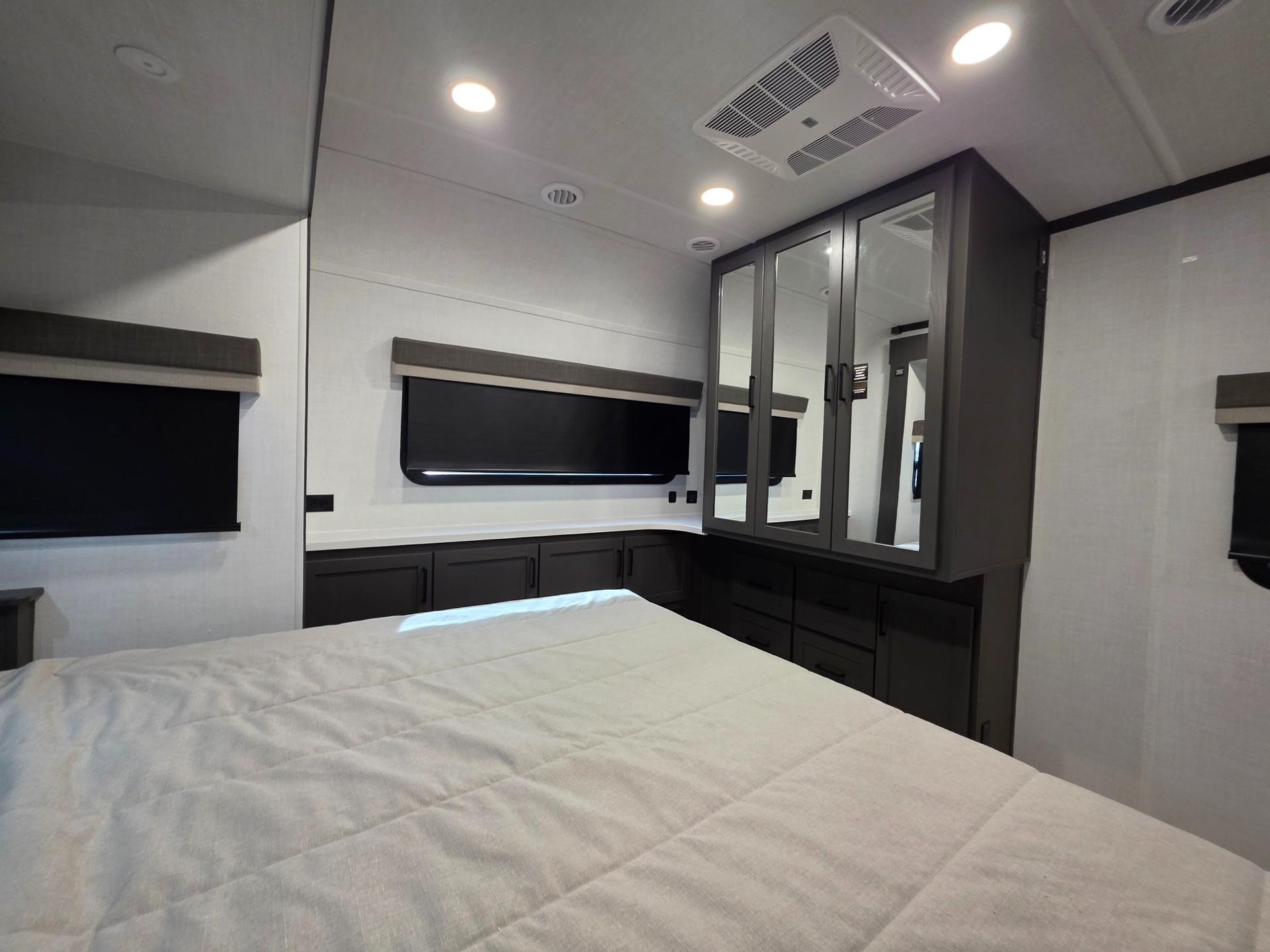 2026 Forest River 2026 Forest River Rockwood Signature - thumbnail 50