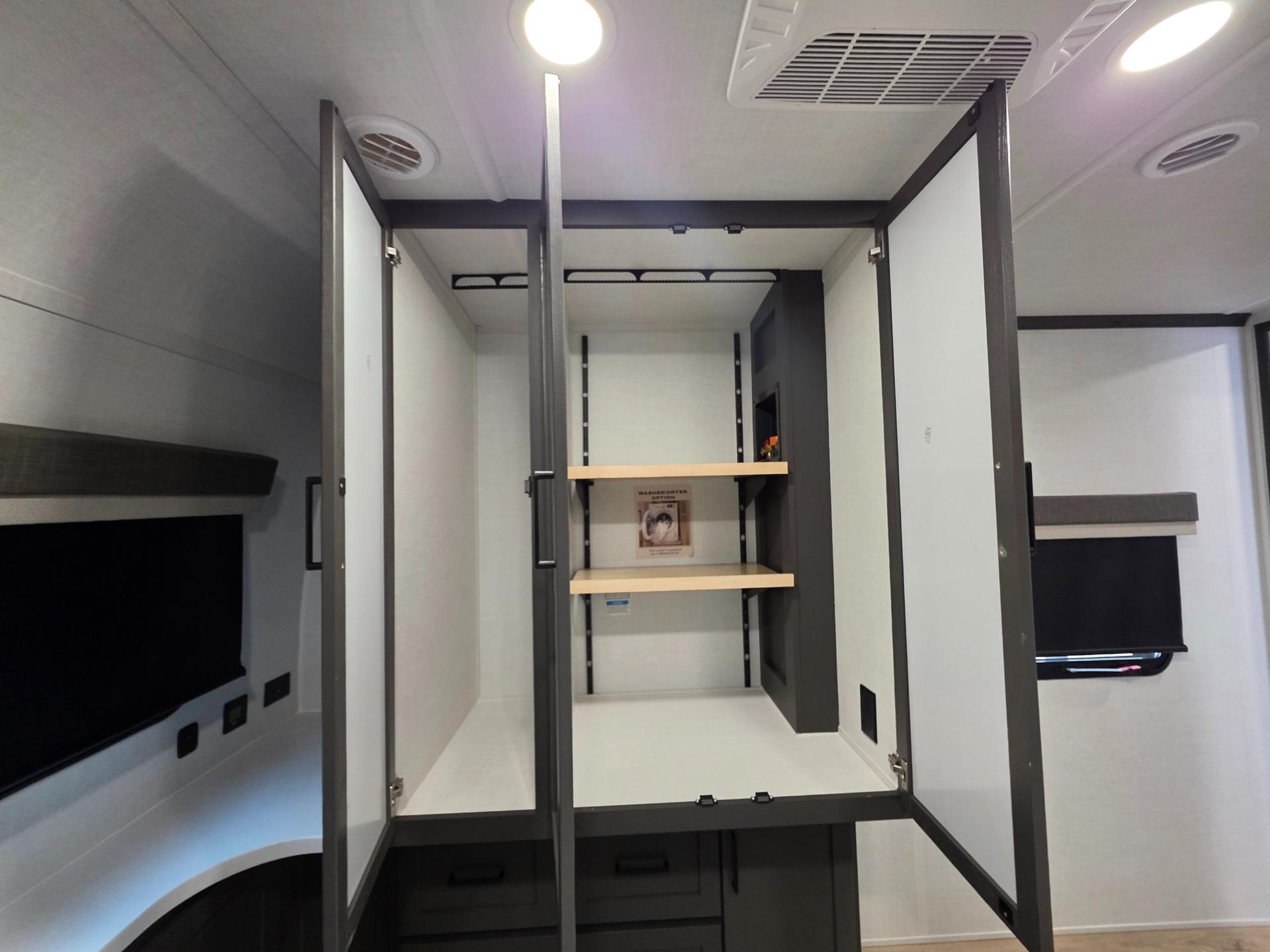 2026 Forest River 2026 Forest River Rockwood Signature - thumbnail 54