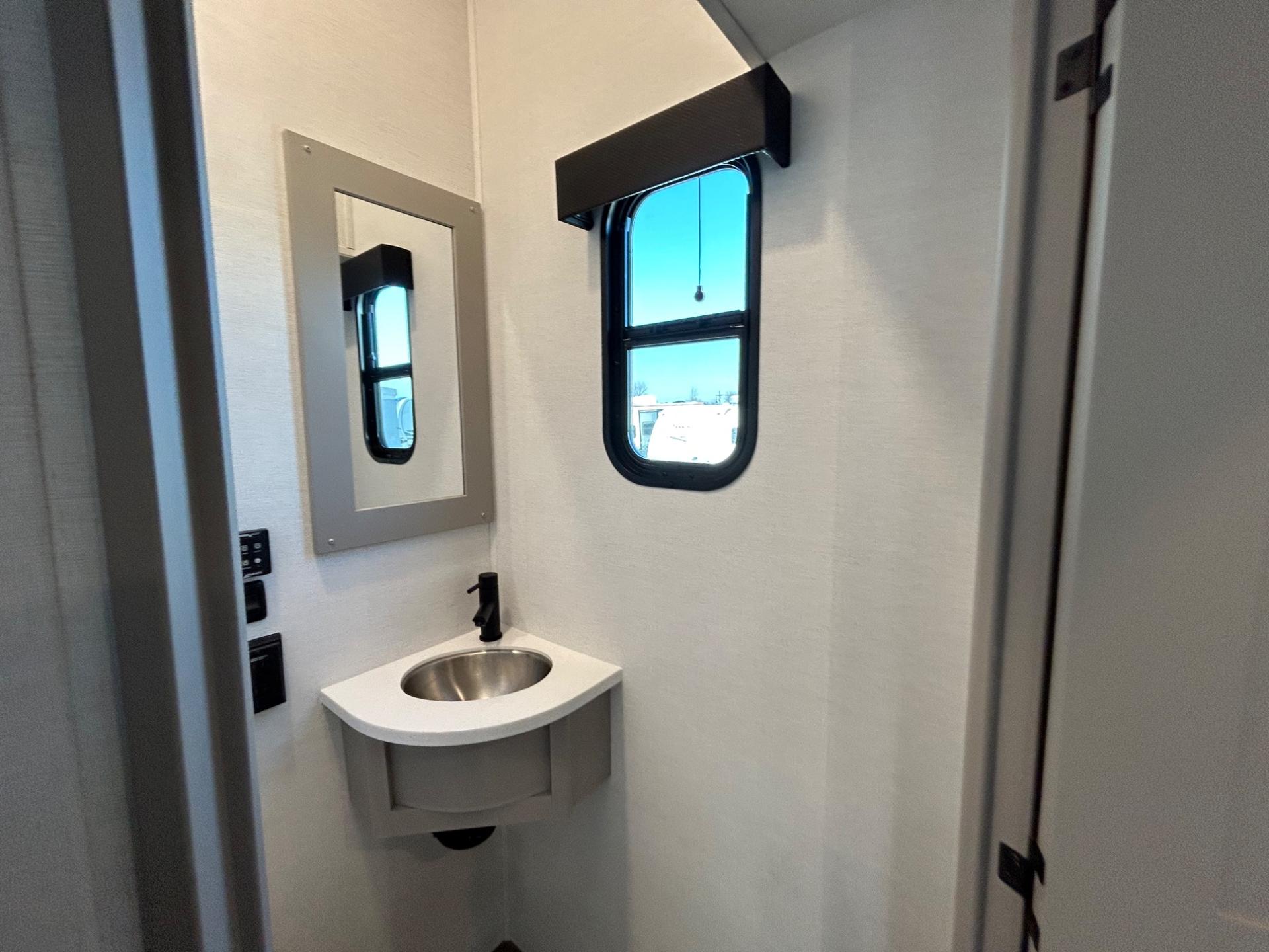 2026 Alliance 2026 Alliance Valor - thumbnail 84