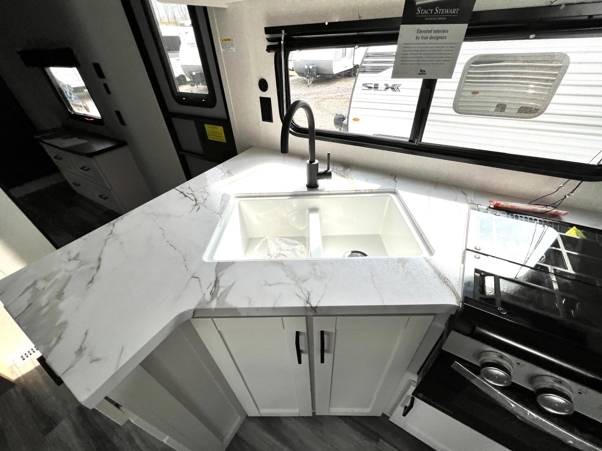 2026 Jayco 2026 Jayco Jay Flight SLX - thumbnail 17