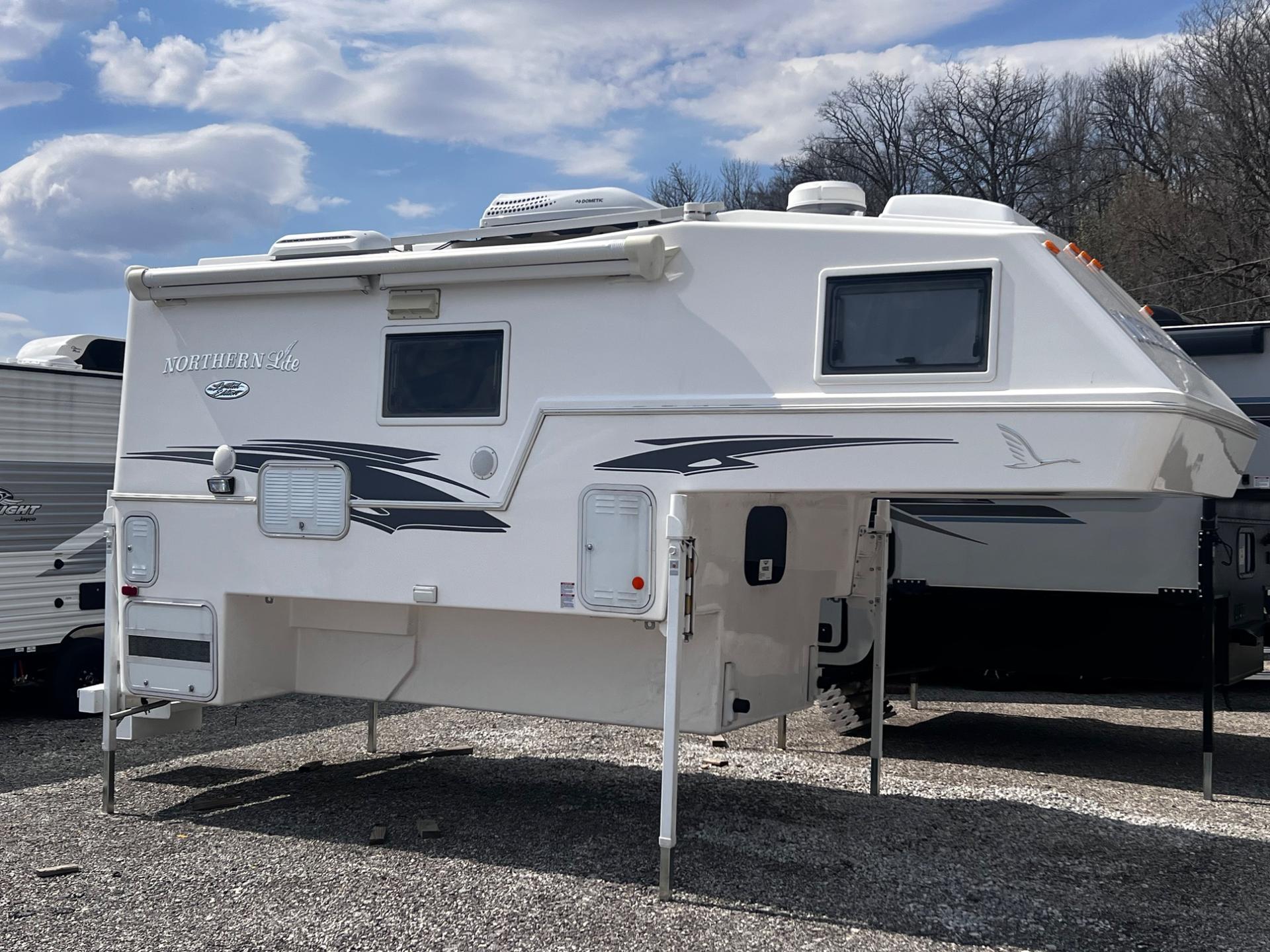 2023 Northern Lite 2023 Northern Lite 10 - thumbnail 3