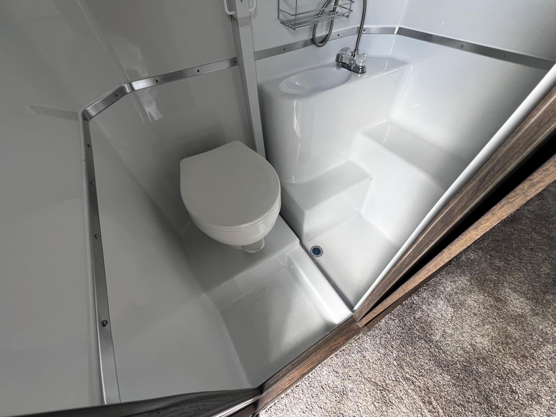 2023 Northern Lite 2023 Northern Lite 10 - thumbnail 54