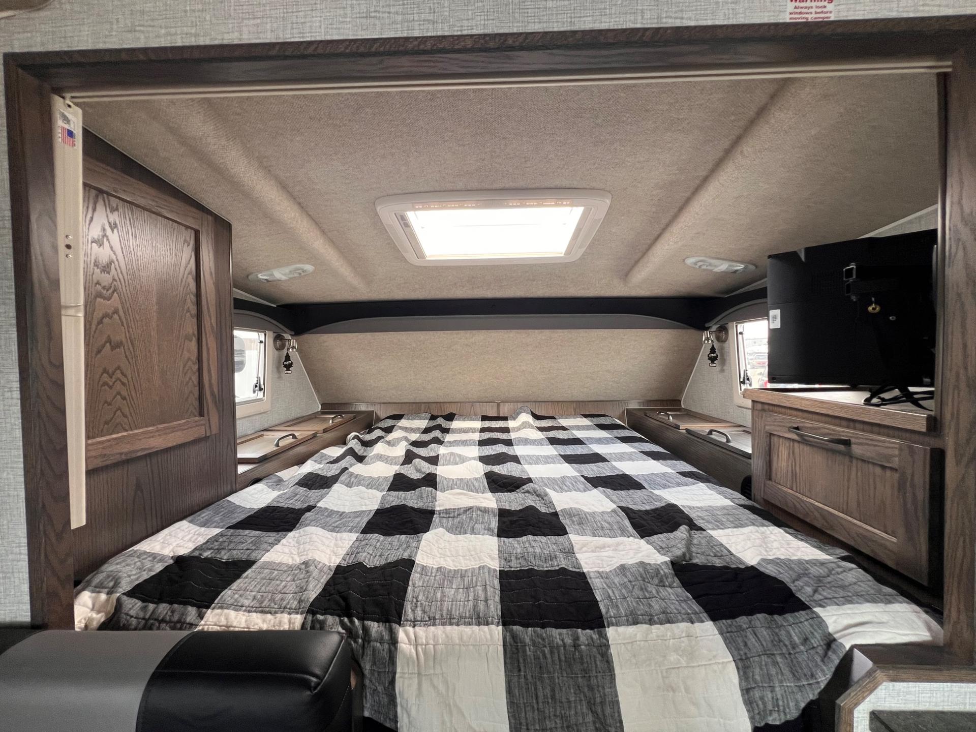 2023 Northern Lite 2023 Northern Lite 10 - thumbnail 33