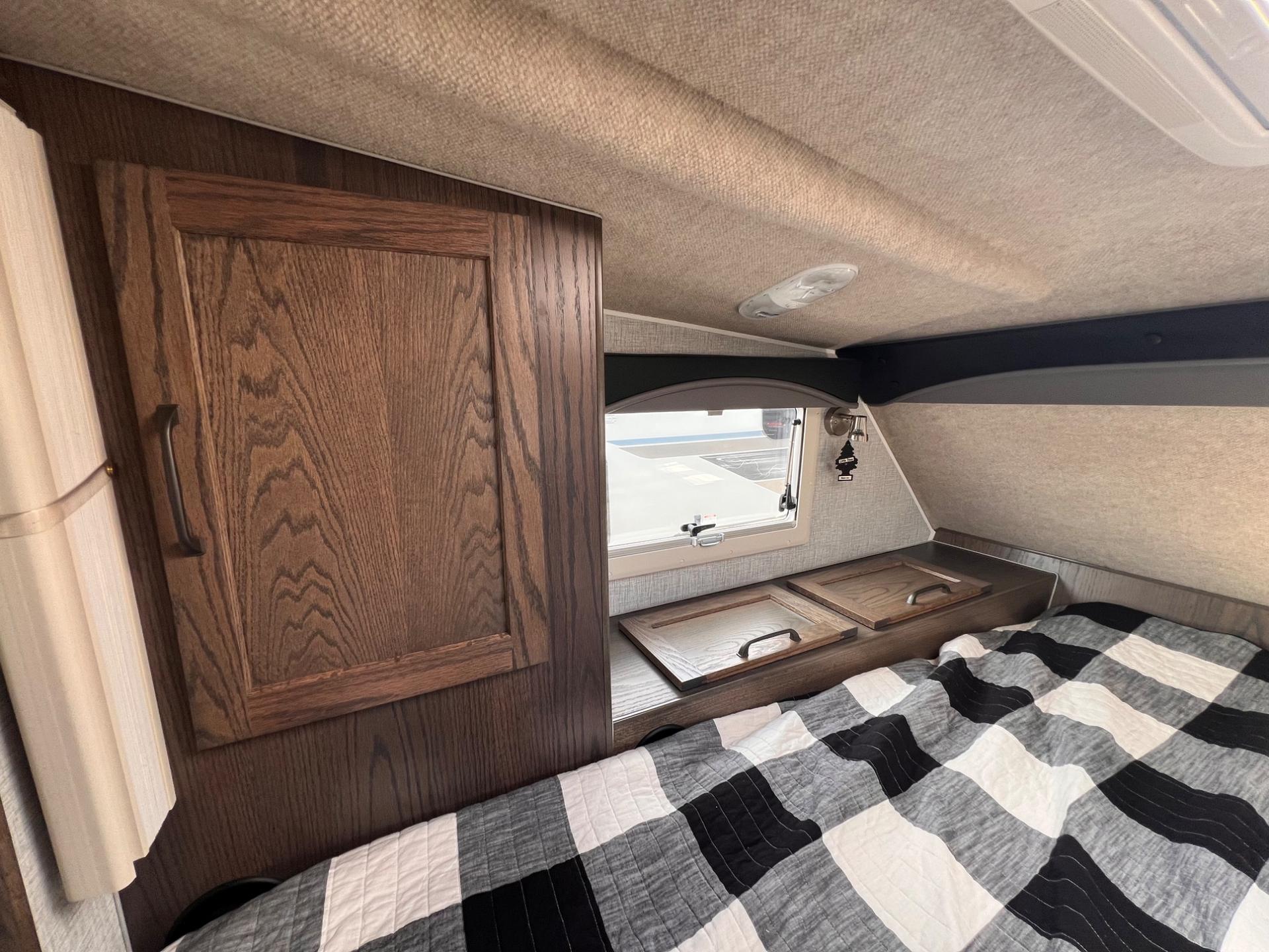 2023 Northern Lite 2023 Northern Lite 10 - thumbnail 36