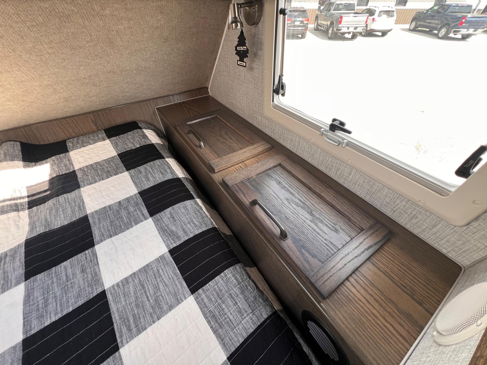 2023 Northern Lite 2023 Northern Lite 10 - thumbnail 40