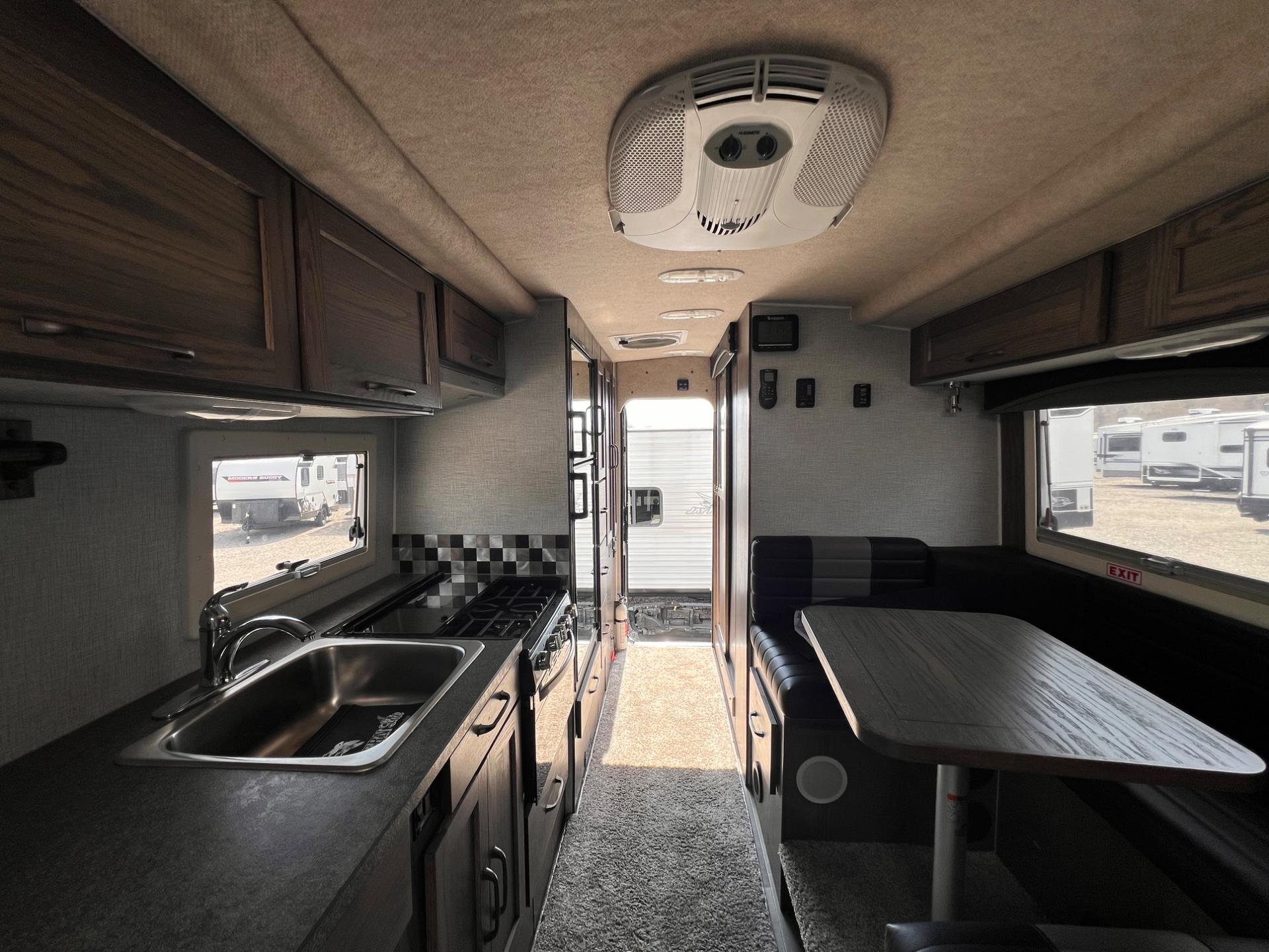 2023 Northern Lite 2023 Northern Lite 10 - thumbnail 48