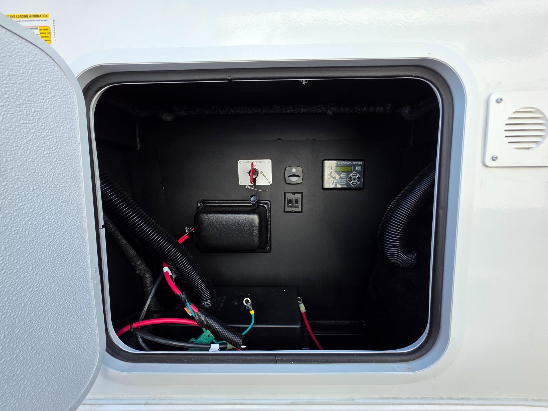 2026 Forest River 2026 Forest River Wildcat - thumbnail 7