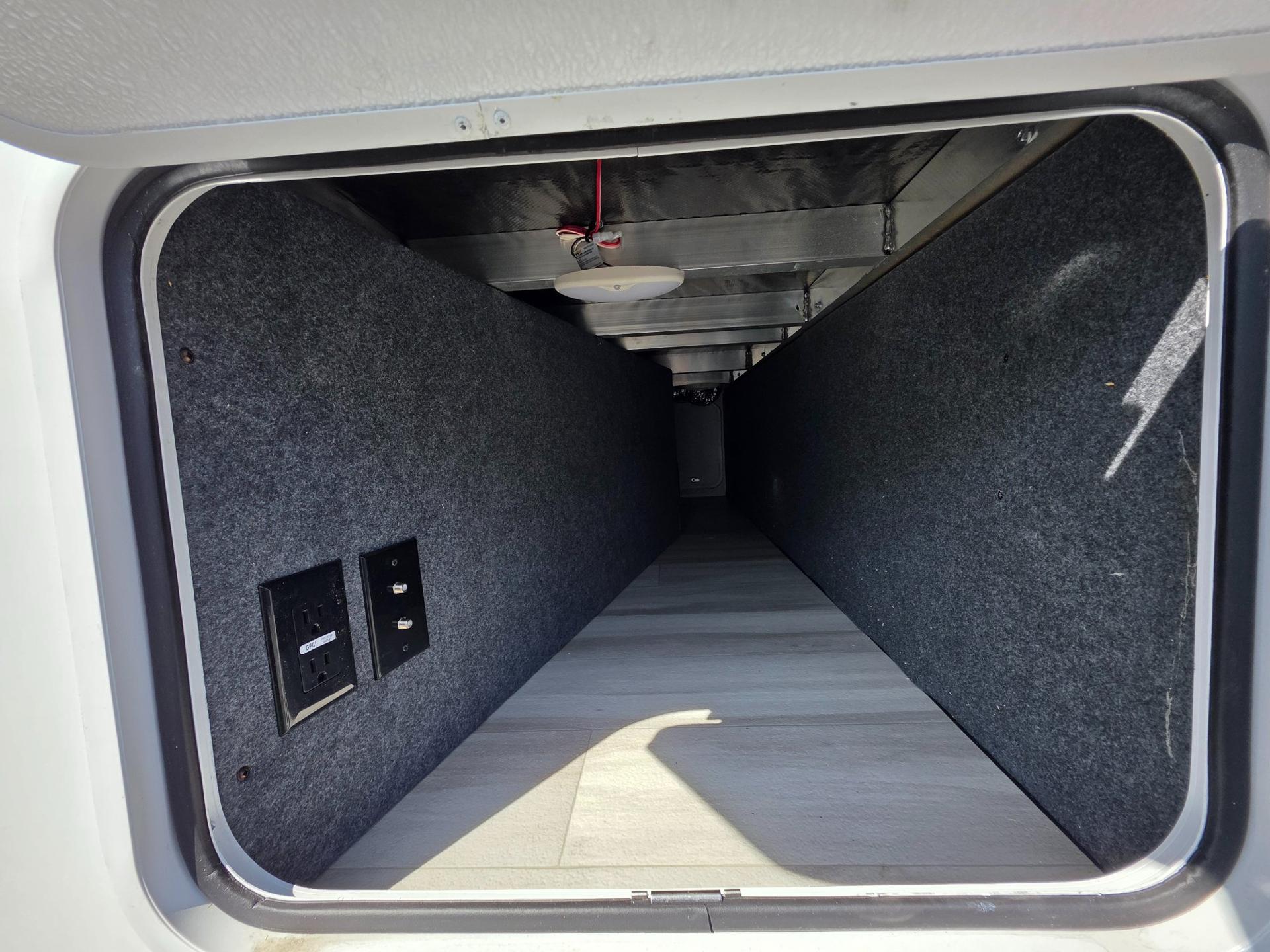 2026 Forest River 2026 Forest River Wildcat - thumbnail 12