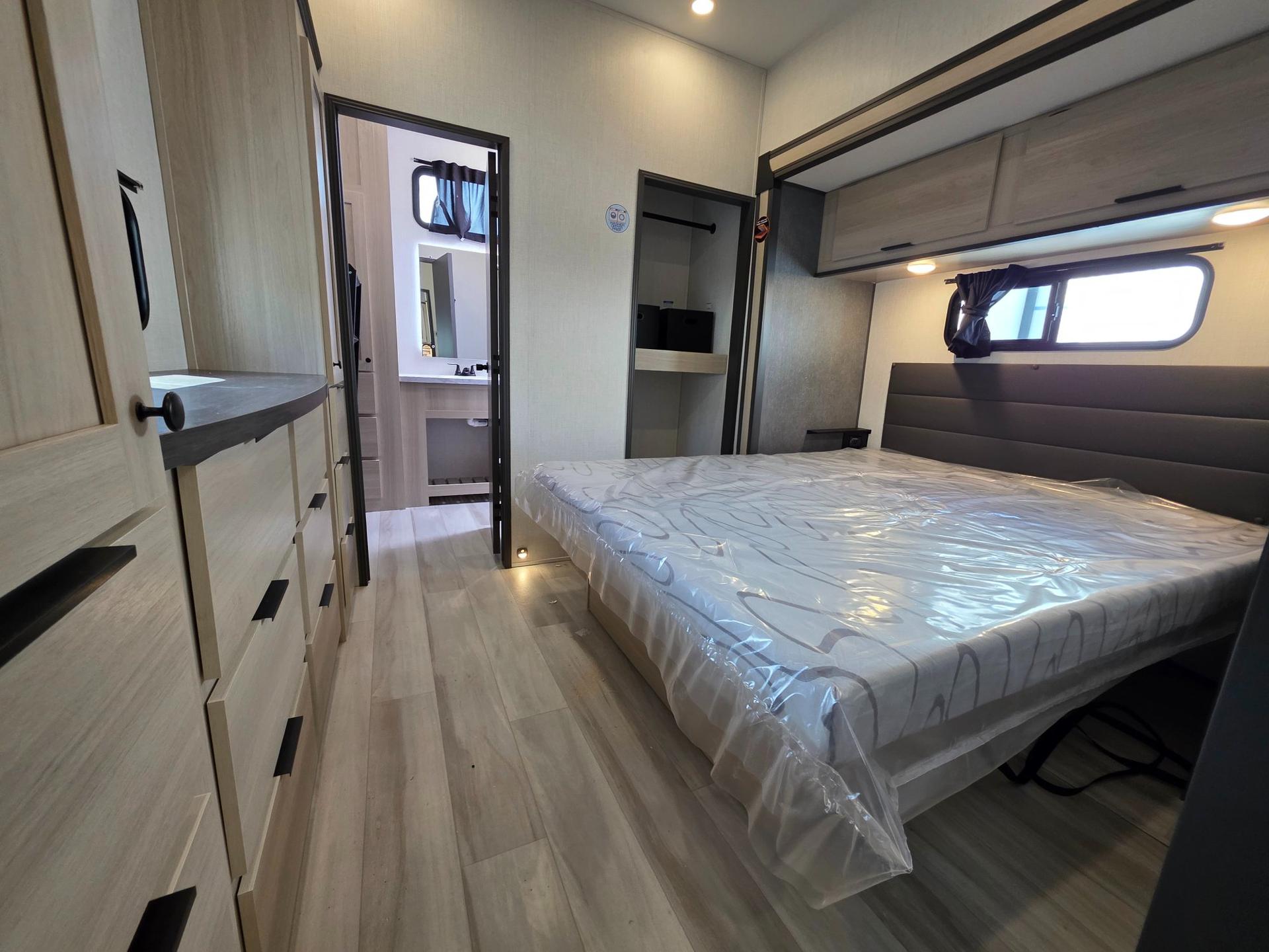 2026 Forest River 2026 Forest River Wildcat - thumbnail 41