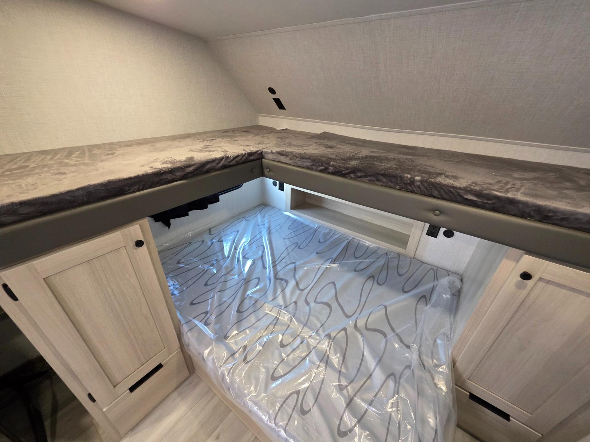 2026 Forest River 2026 Forest River Wildcat - thumbnail 57