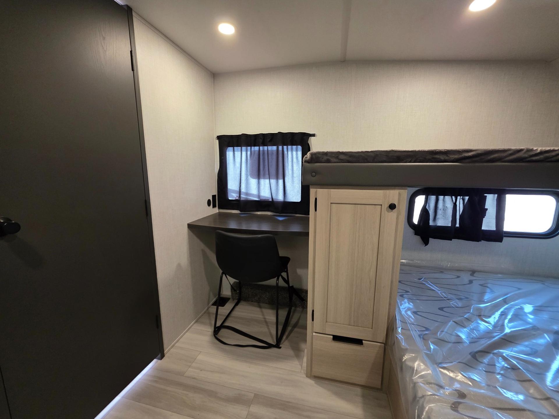 2026 Forest River 2026 Forest River Wildcat - thumbnail 58