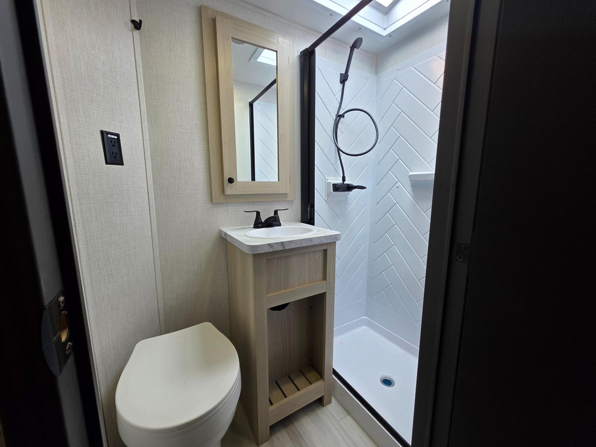 2026 Forest River 2026 Forest River Wildcat - thumbnail 60