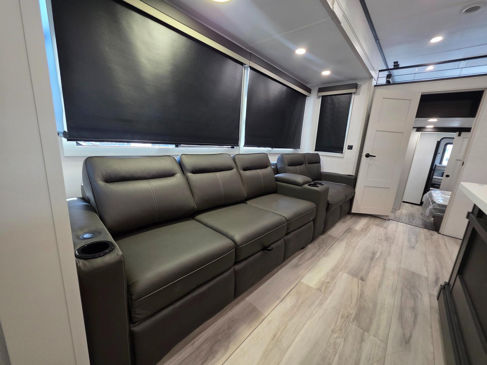 2026 Keystone 2026 Keystone Alpine Avalanche Edition - thumbnail 18