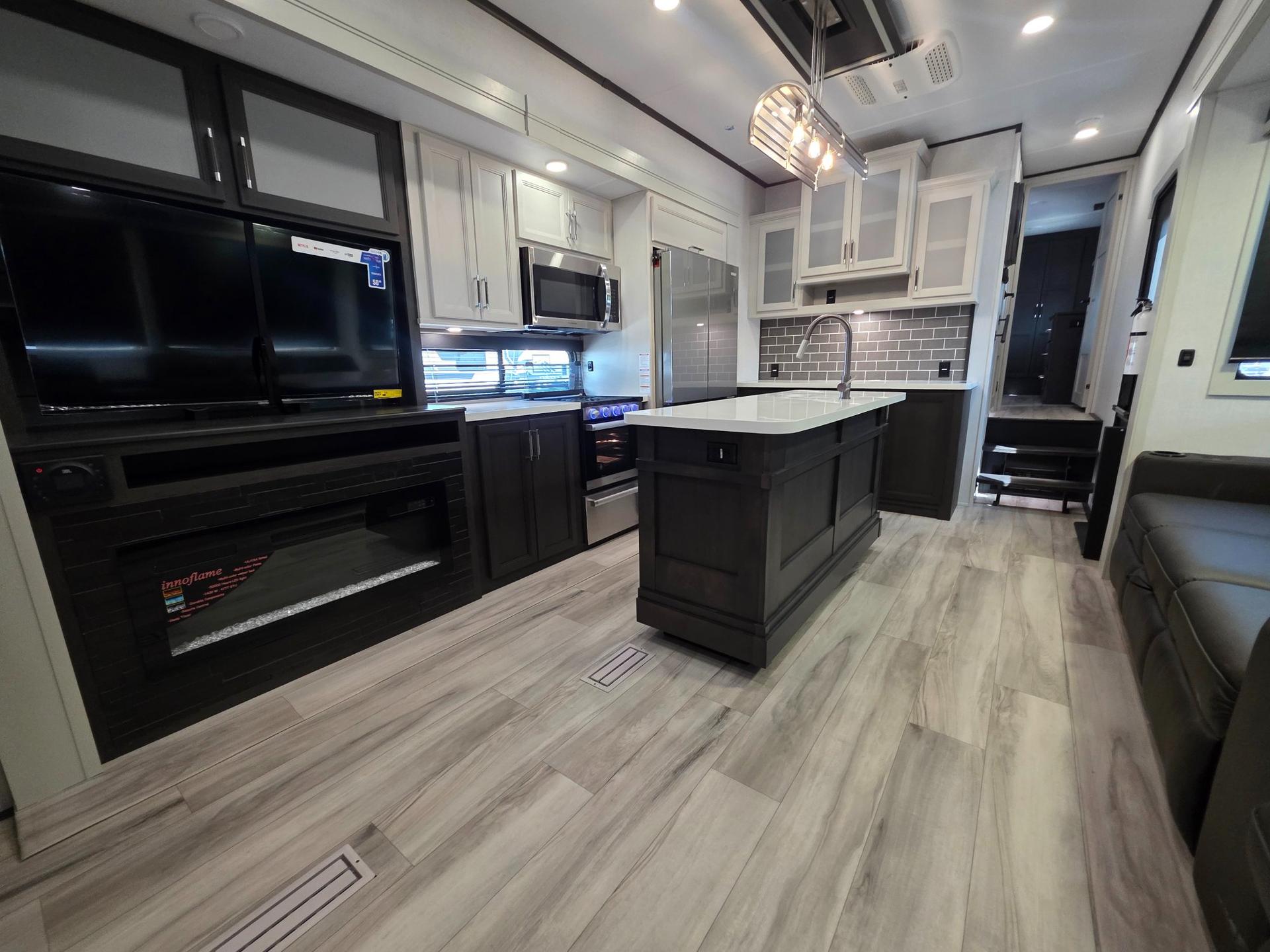 2026 Keystone 2026 Keystone Alpine Avalanche Edition - thumbnail 22