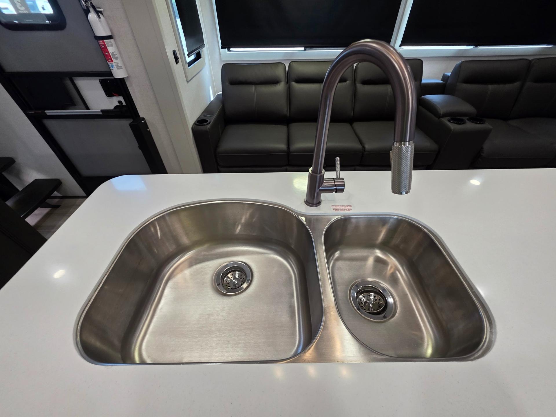 2026 Keystone 2026 Keystone Alpine Avalanche Edition - thumbnail 38