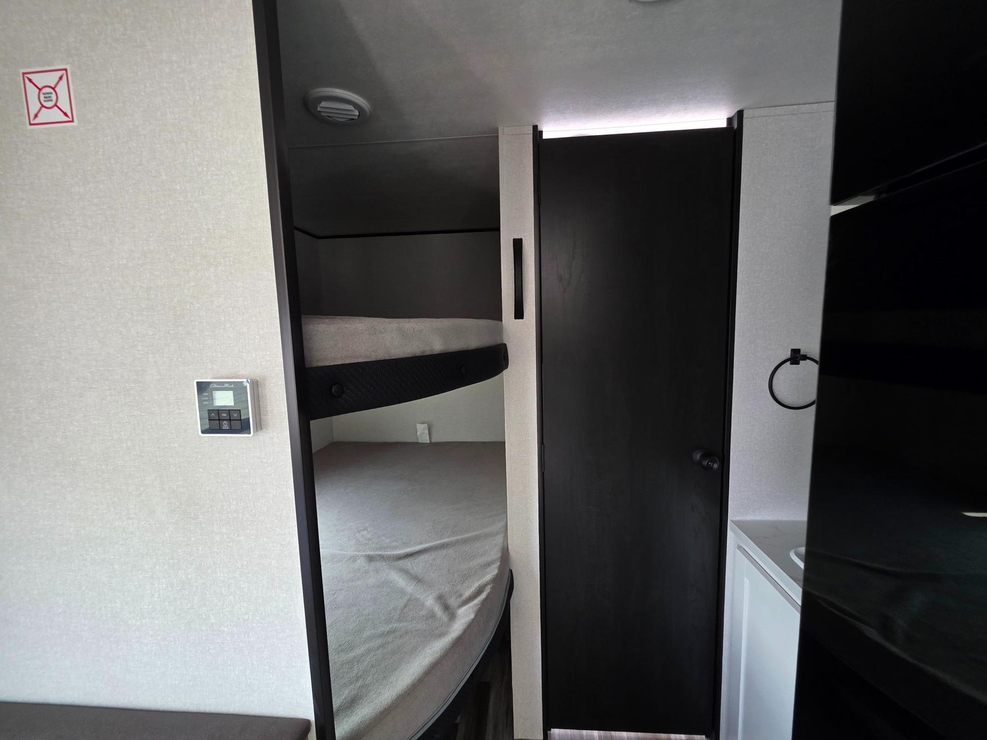 2026 Jayco 2026 Jayco Jay Flight SLX - thumbnail 18