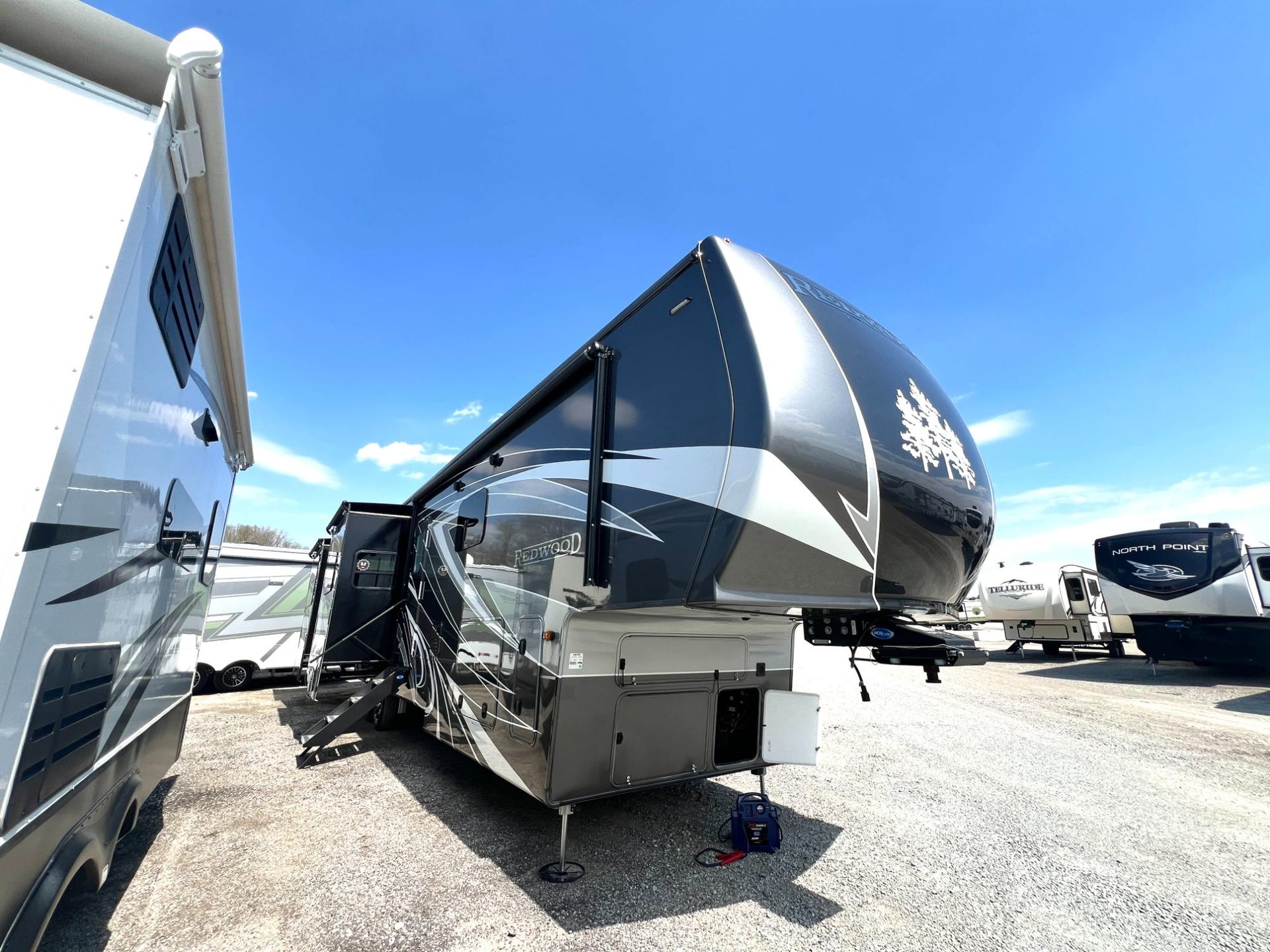 2024 CrossRoads 2024 CrossRoads Redwood - thumbnail 3