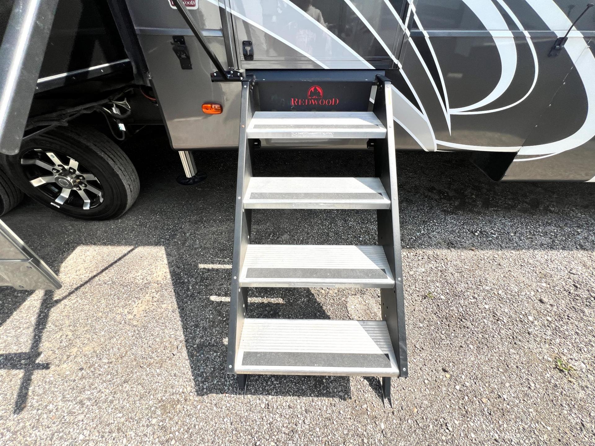 2024 CrossRoads 2024 CrossRoads Redwood - thumbnail 15