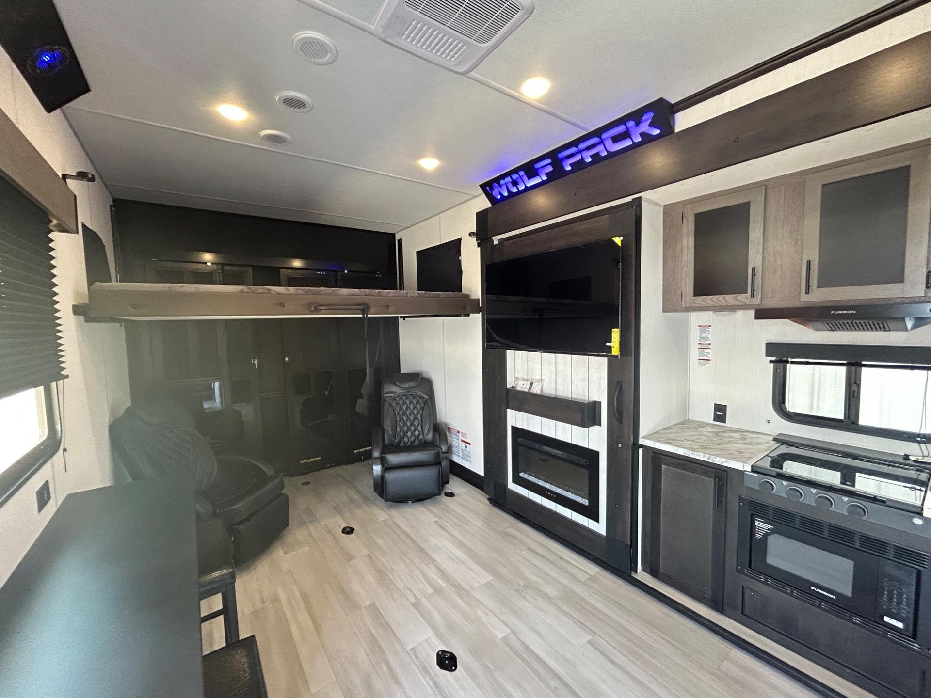 2026 Forest River 2026 Forest River Cherokee Wolf Pack Toy Hauler - thumbnail 26