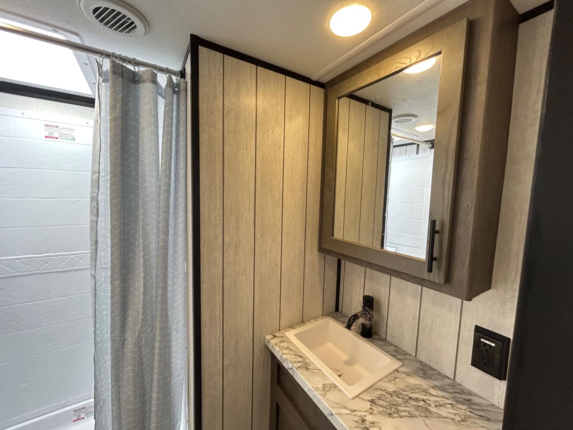 2026 Forest River 2026 Forest River Cherokee Wolf Pack Toy Hauler - thumbnail 32