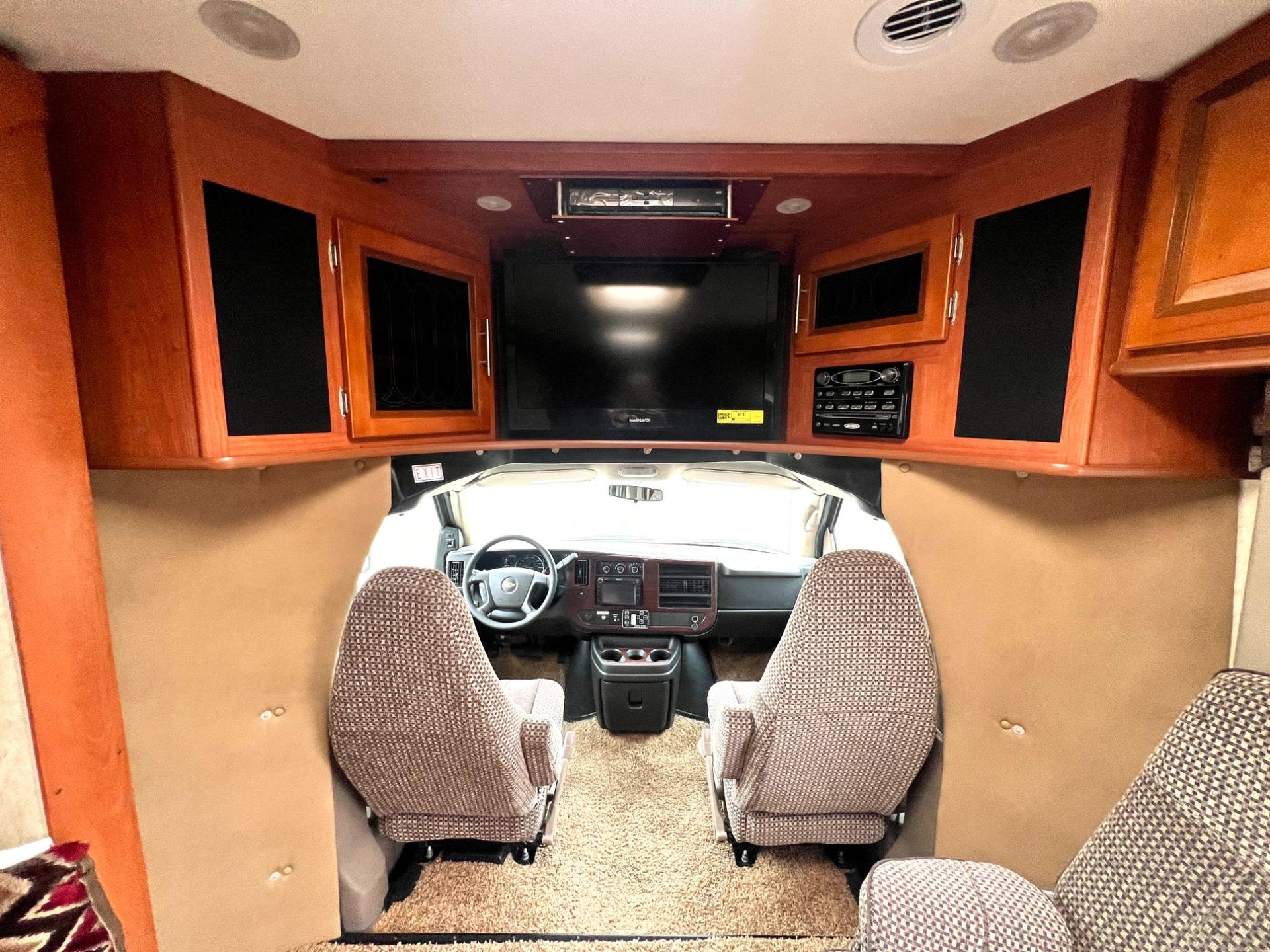 2012 Coachmen 2012 Coachmen Concord - thumbnail 10