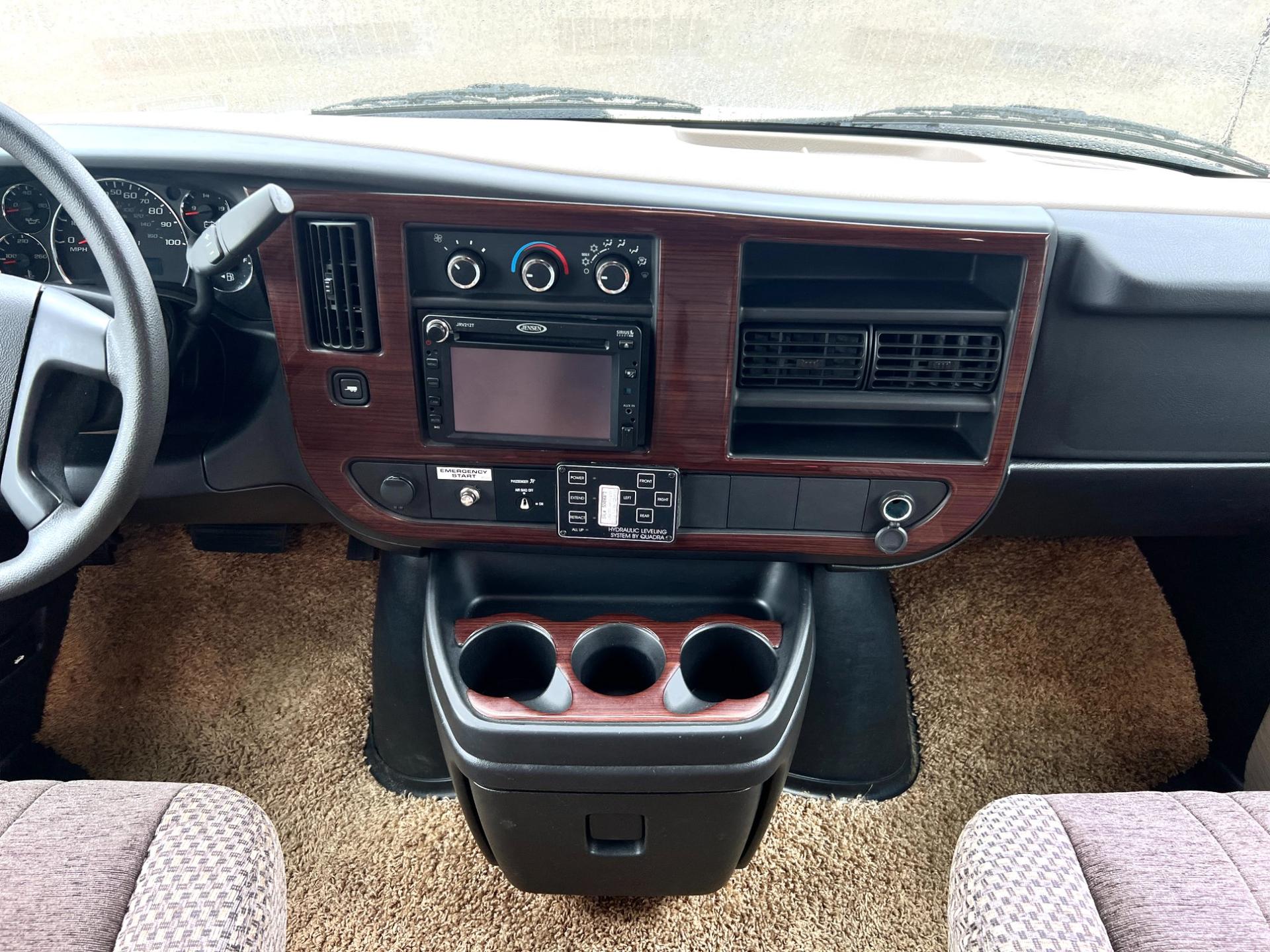 2012 Coachmen 2012 Coachmen Concord - thumbnail 12