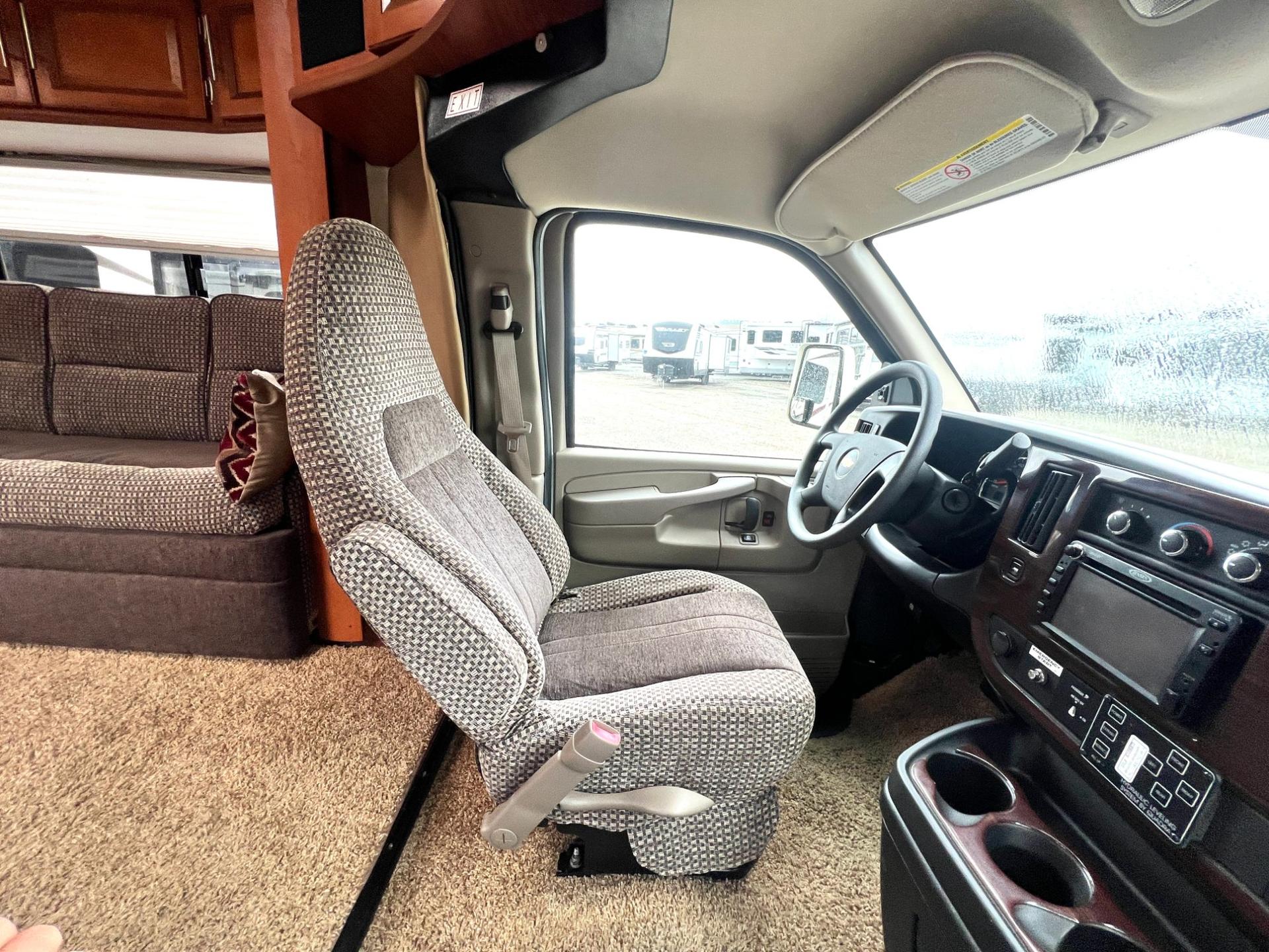 2012 Coachmen 2012 Coachmen Concord - thumbnail 16