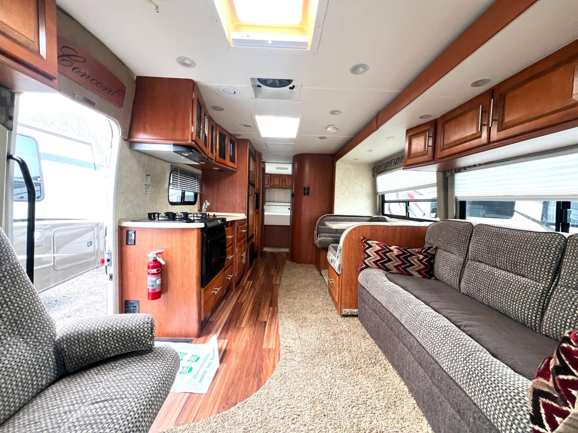 2012 Coachmen 2012 Coachmen Concord - thumbnail 19