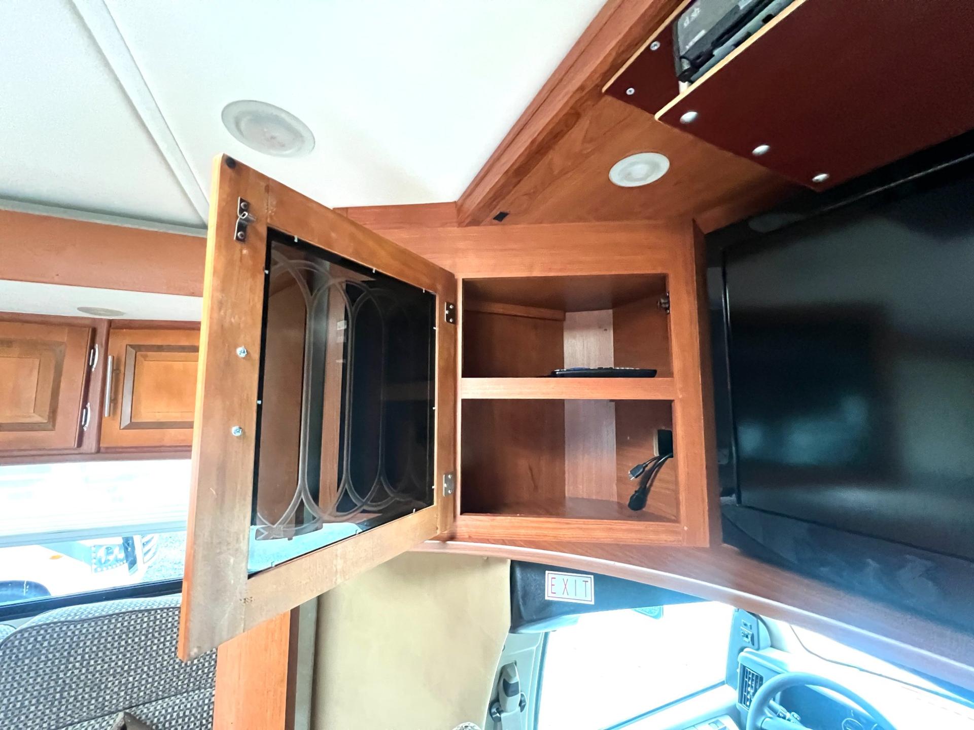 2012 Coachmen 2012 Coachmen Concord - thumbnail 22