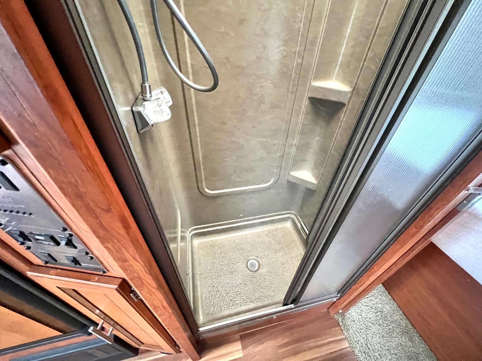 2012 Coachmen 2012 Coachmen Concord - thumbnail 37