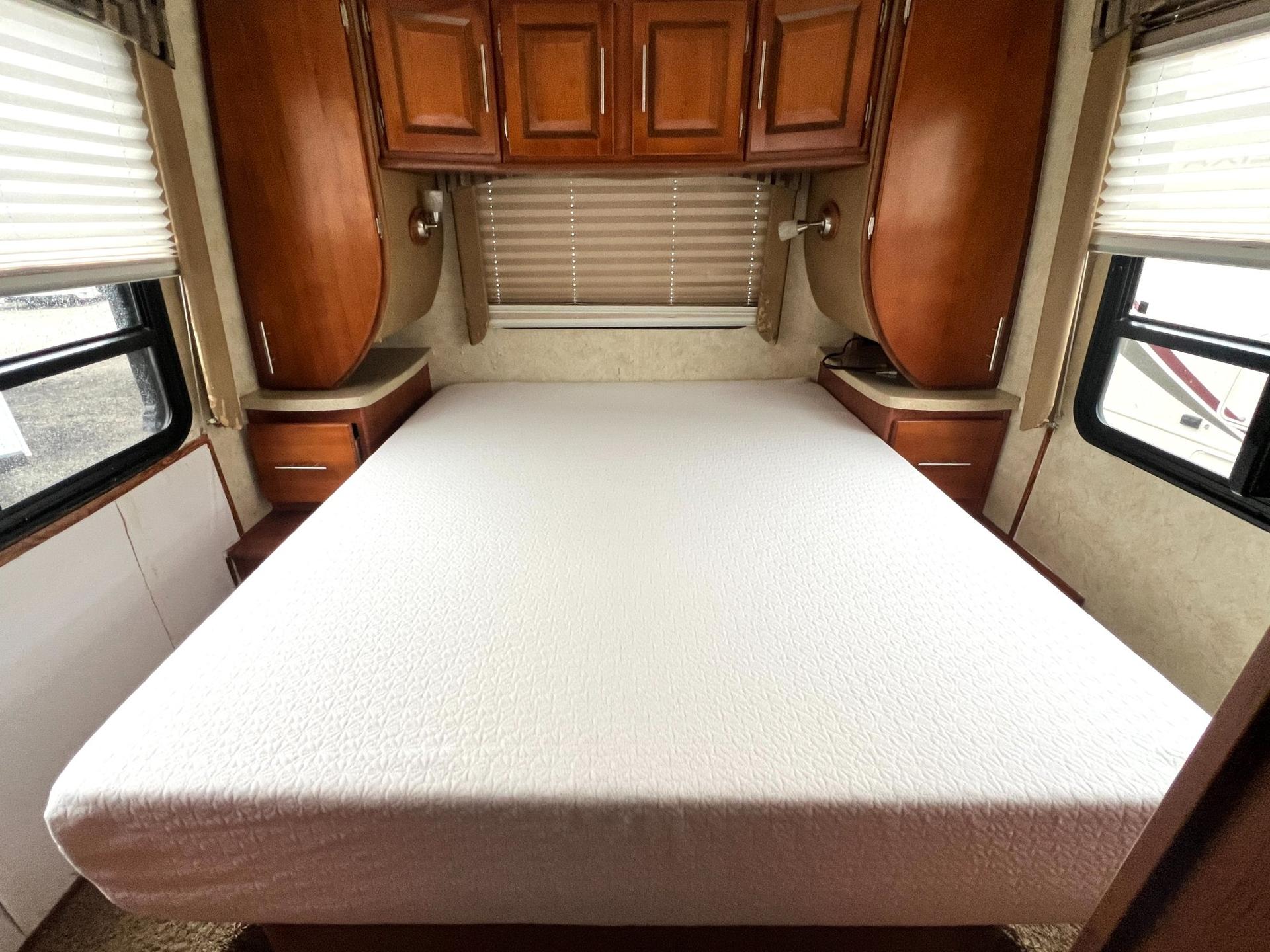 2012 Coachmen 2012 Coachmen Concord - thumbnail 41